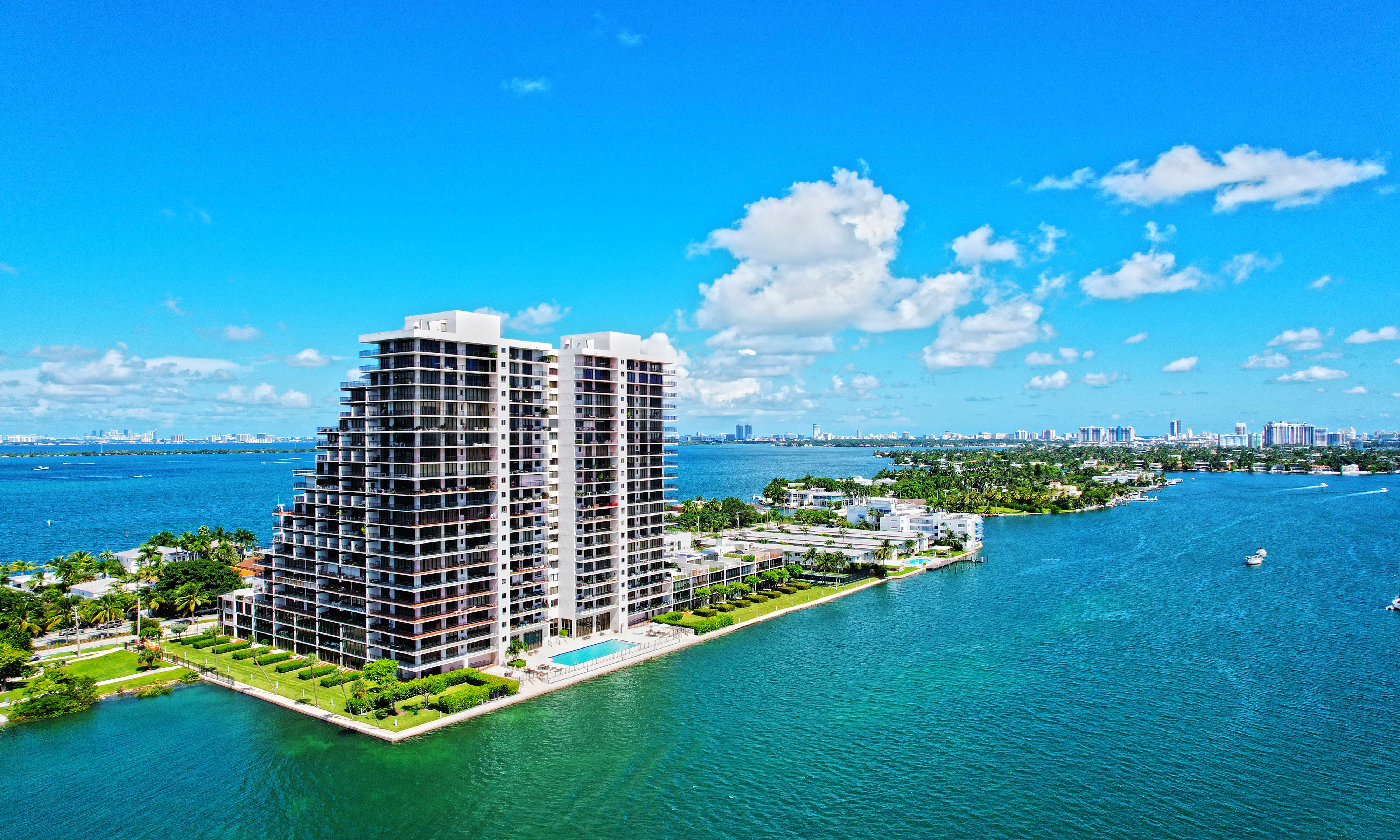1000 Venetian Way Miami FL 33139