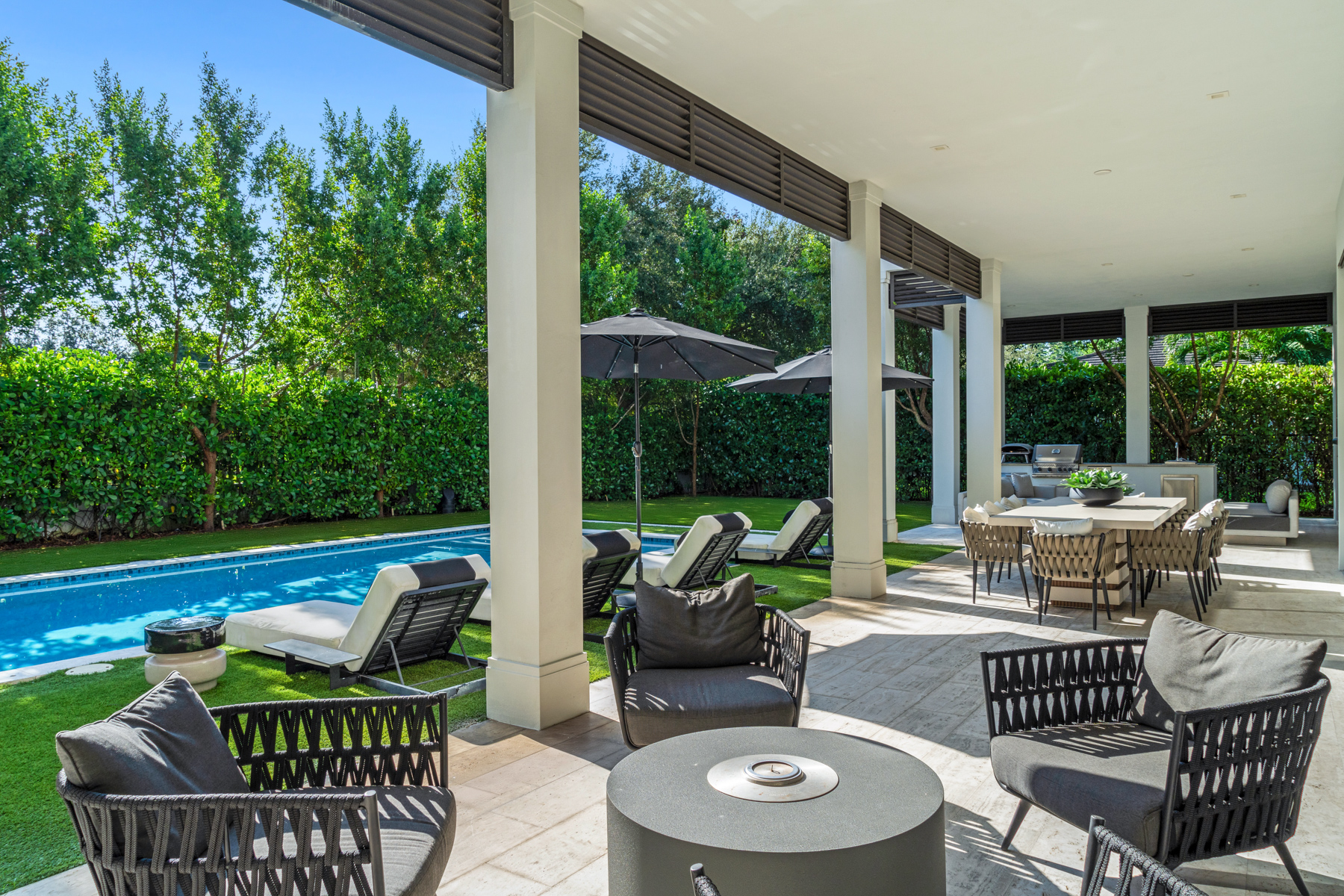 9445 SW 72nd Court Pinecrest FL 33156