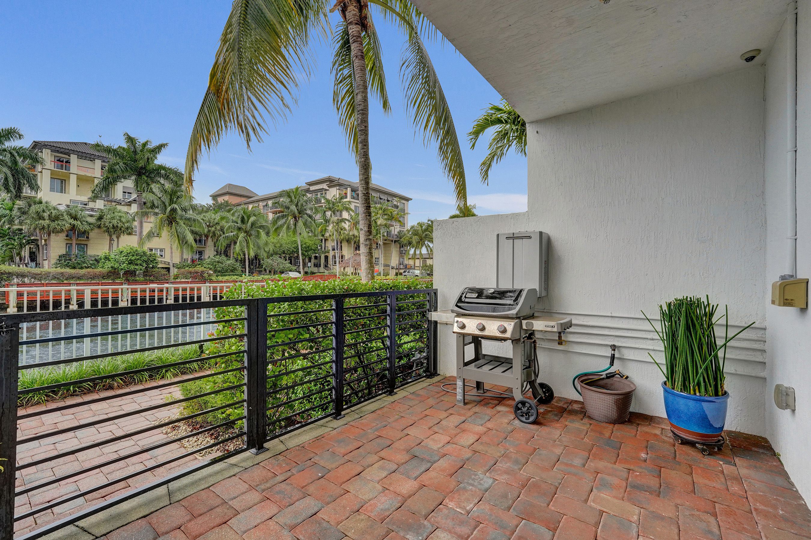 2900 NE 12th Terrace Oakland Park FL 33334