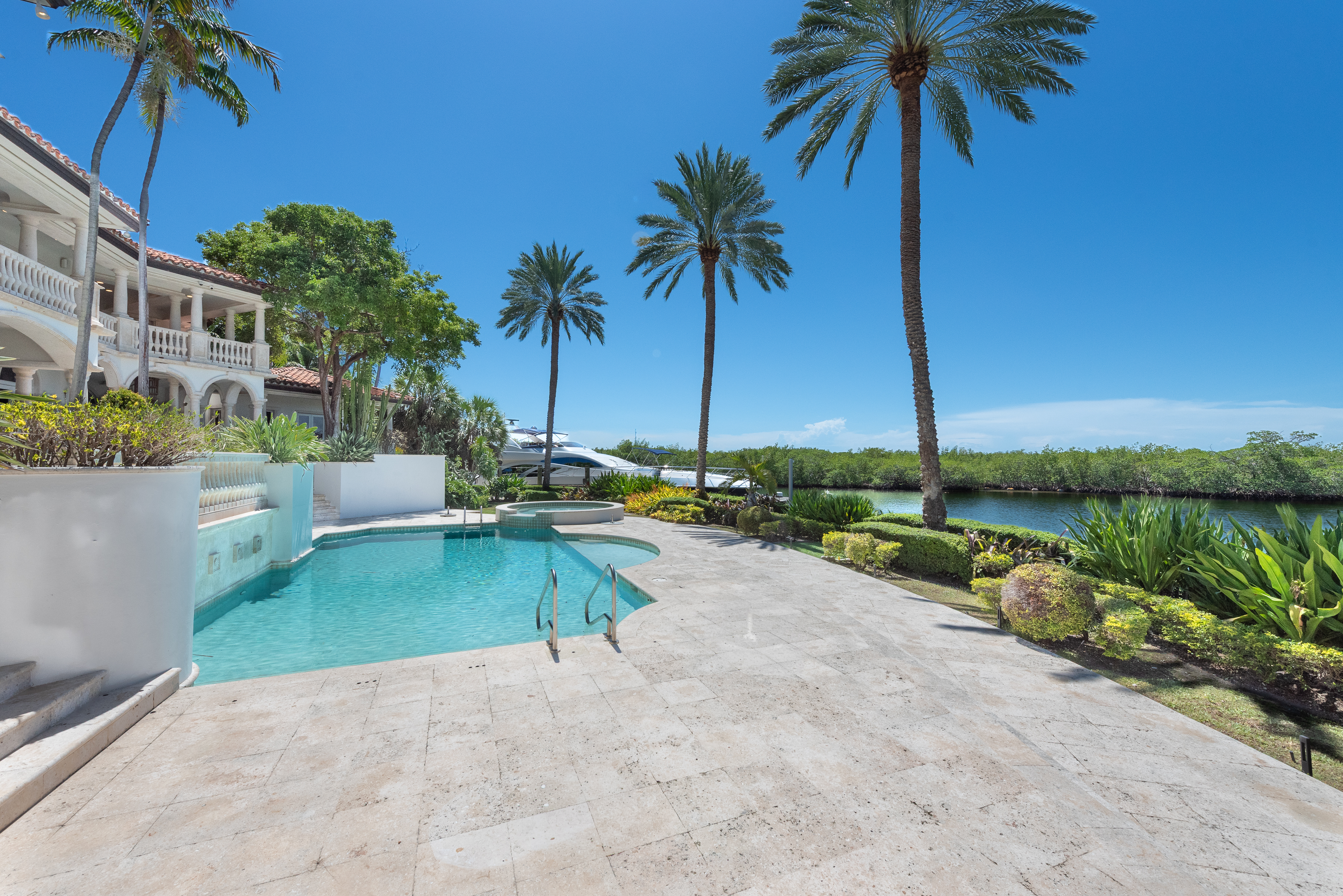 260 Cape Florida Drive Key Biscayne FL 33149