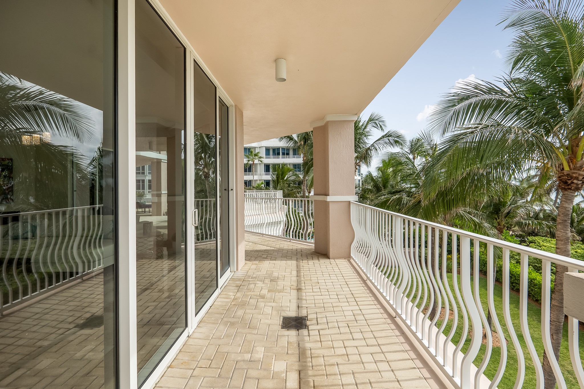 1460 S Ocean Boulevard Lauderdale By The Sea FL 33062
