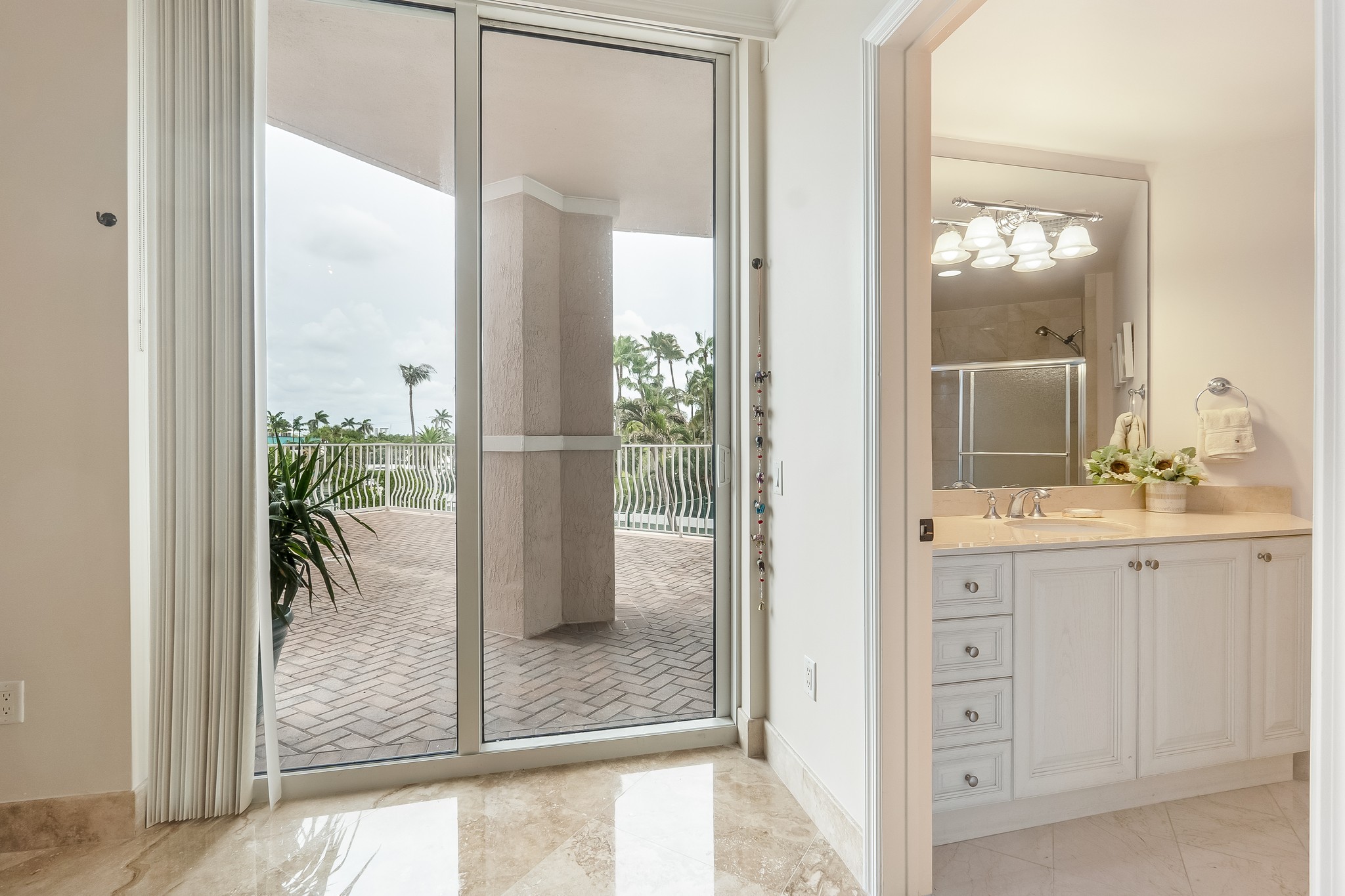 1460 S Ocean Boulevard Lauderdale By The Sea FL 33062