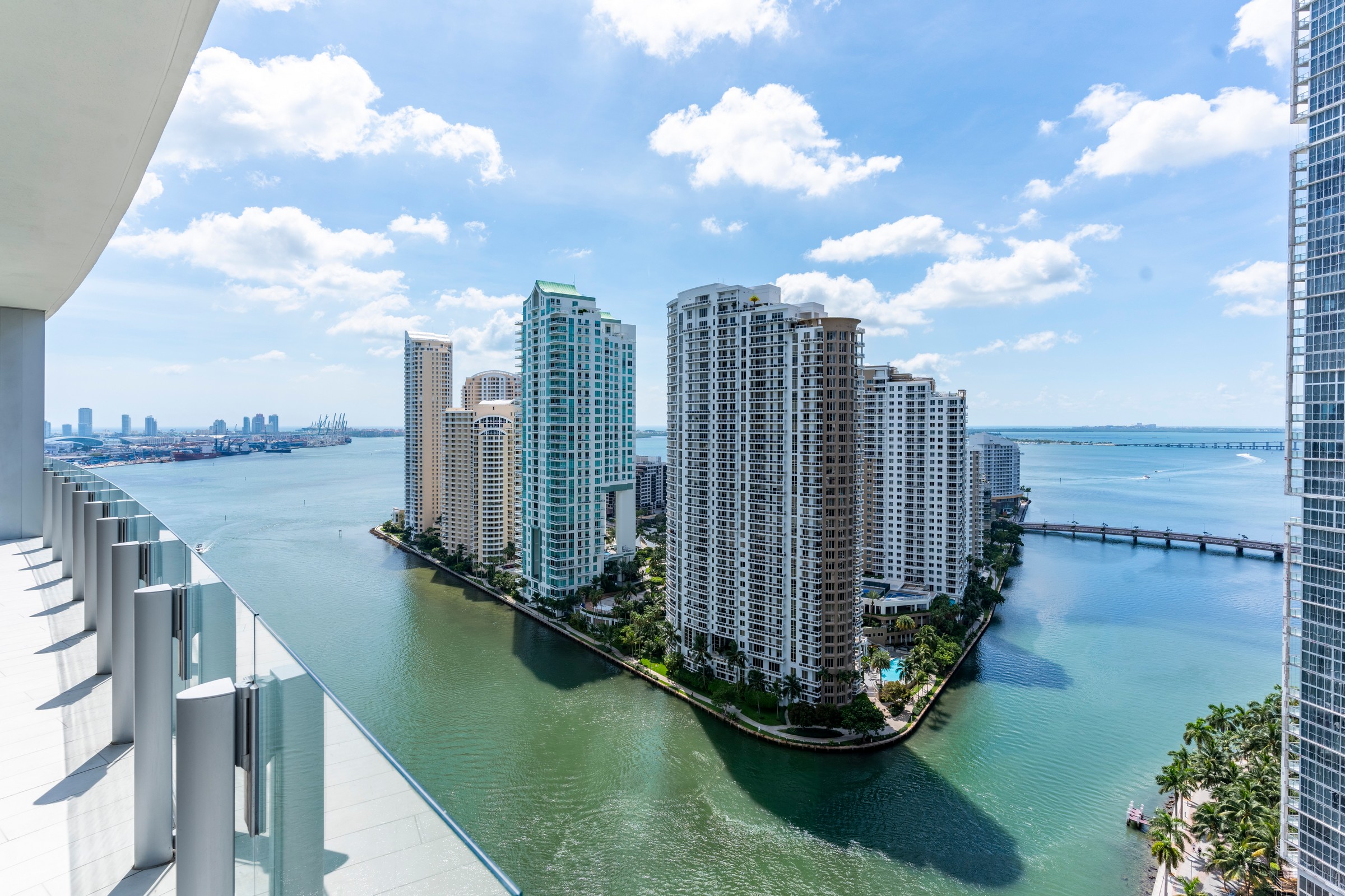 300 Biscayne Blvd Way Miami FL 33131
