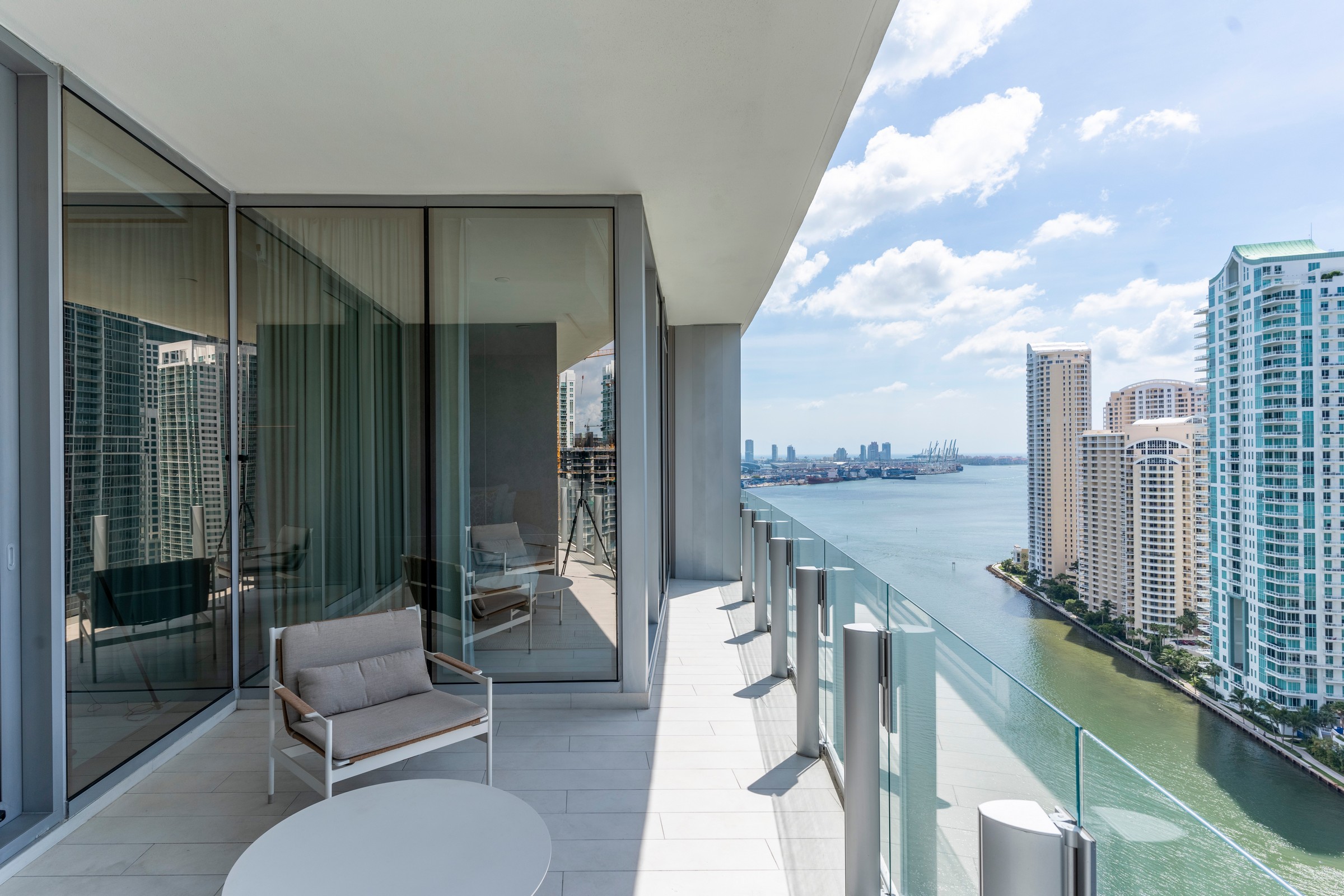 300 Biscayne Blvd Way Miami FL 33131