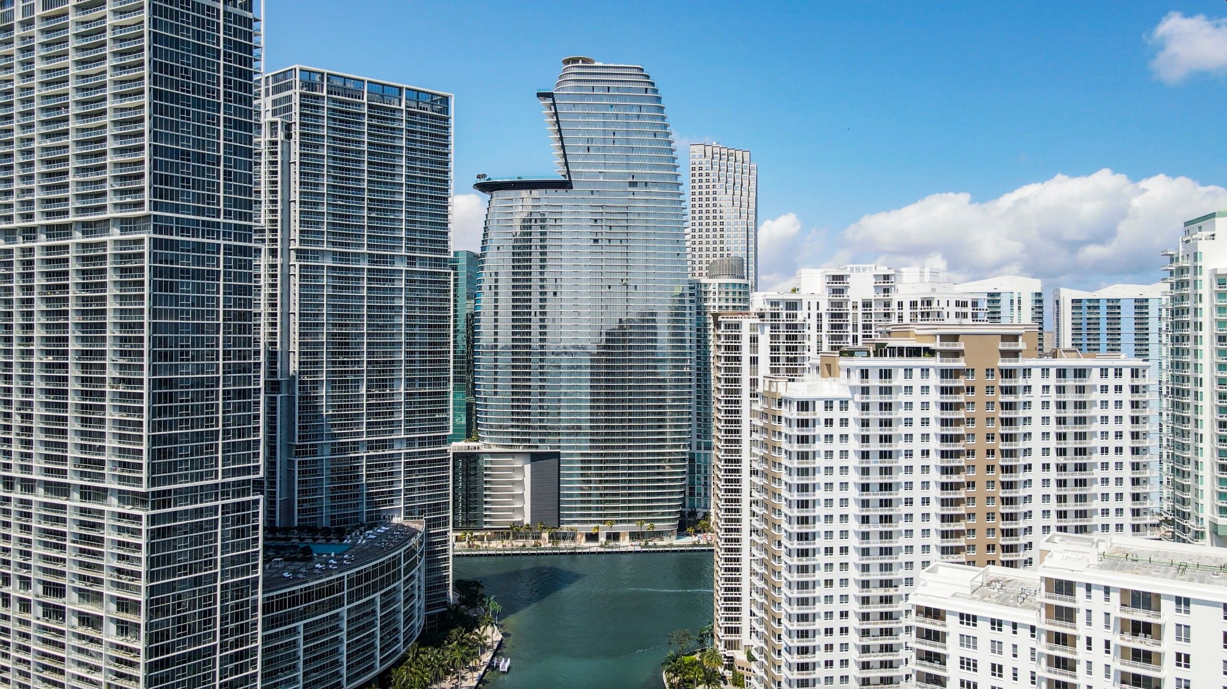 300 Biscayne Blvd Way Miami FL 33131
