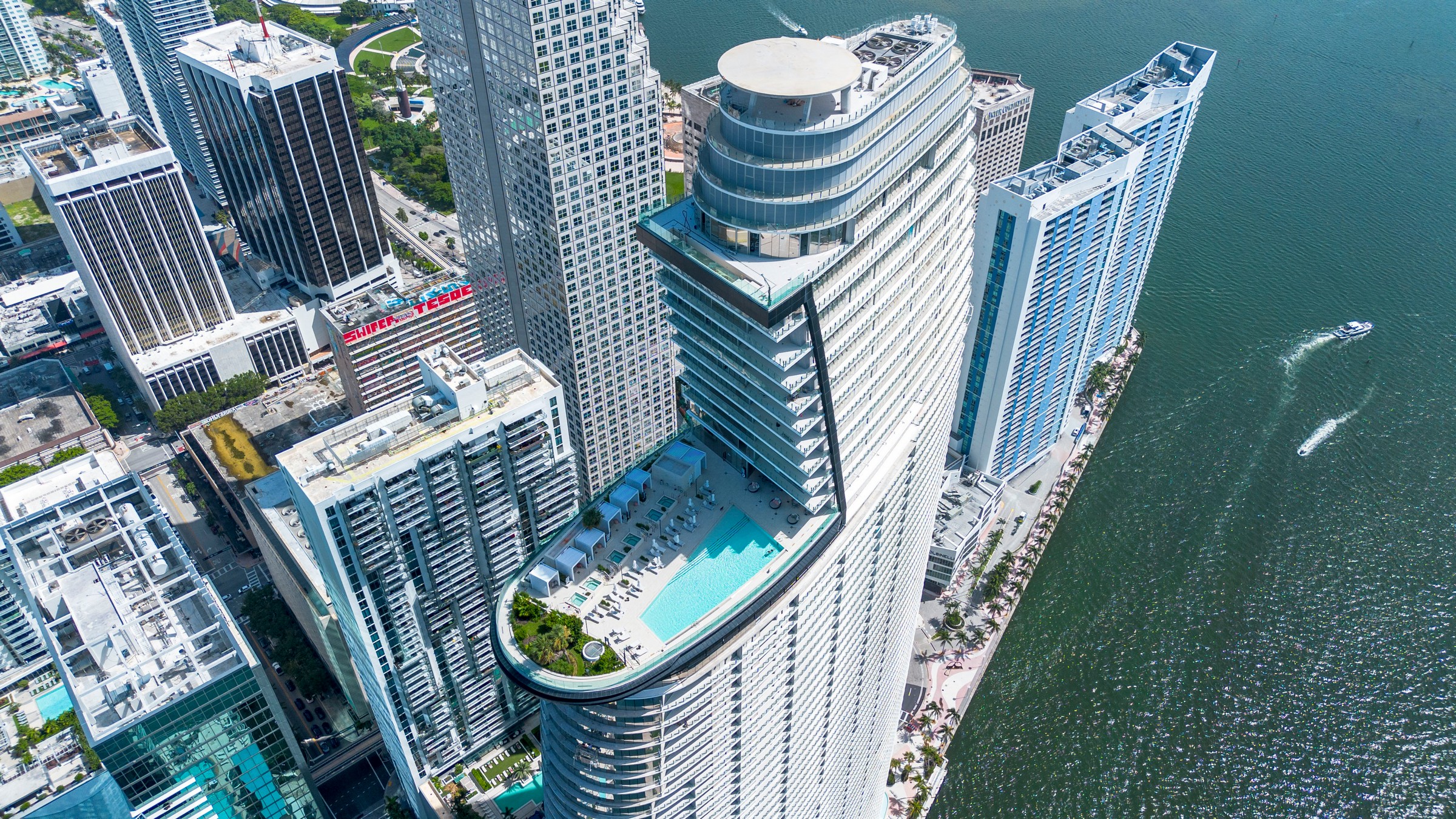 300 Biscayne Blvd Way Miami FL 33131