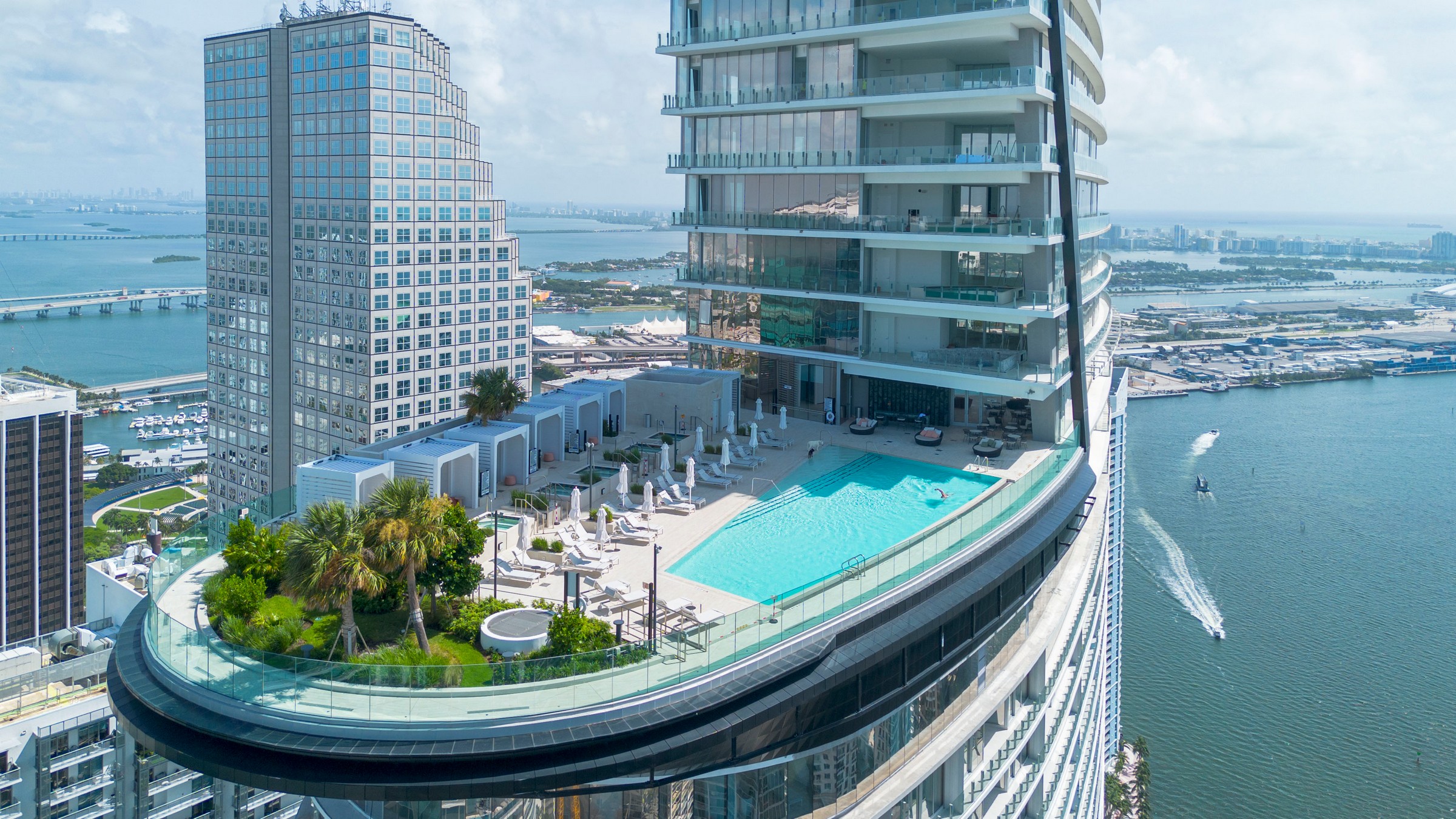 300 Biscayne Blvd Way Miami FL 33131