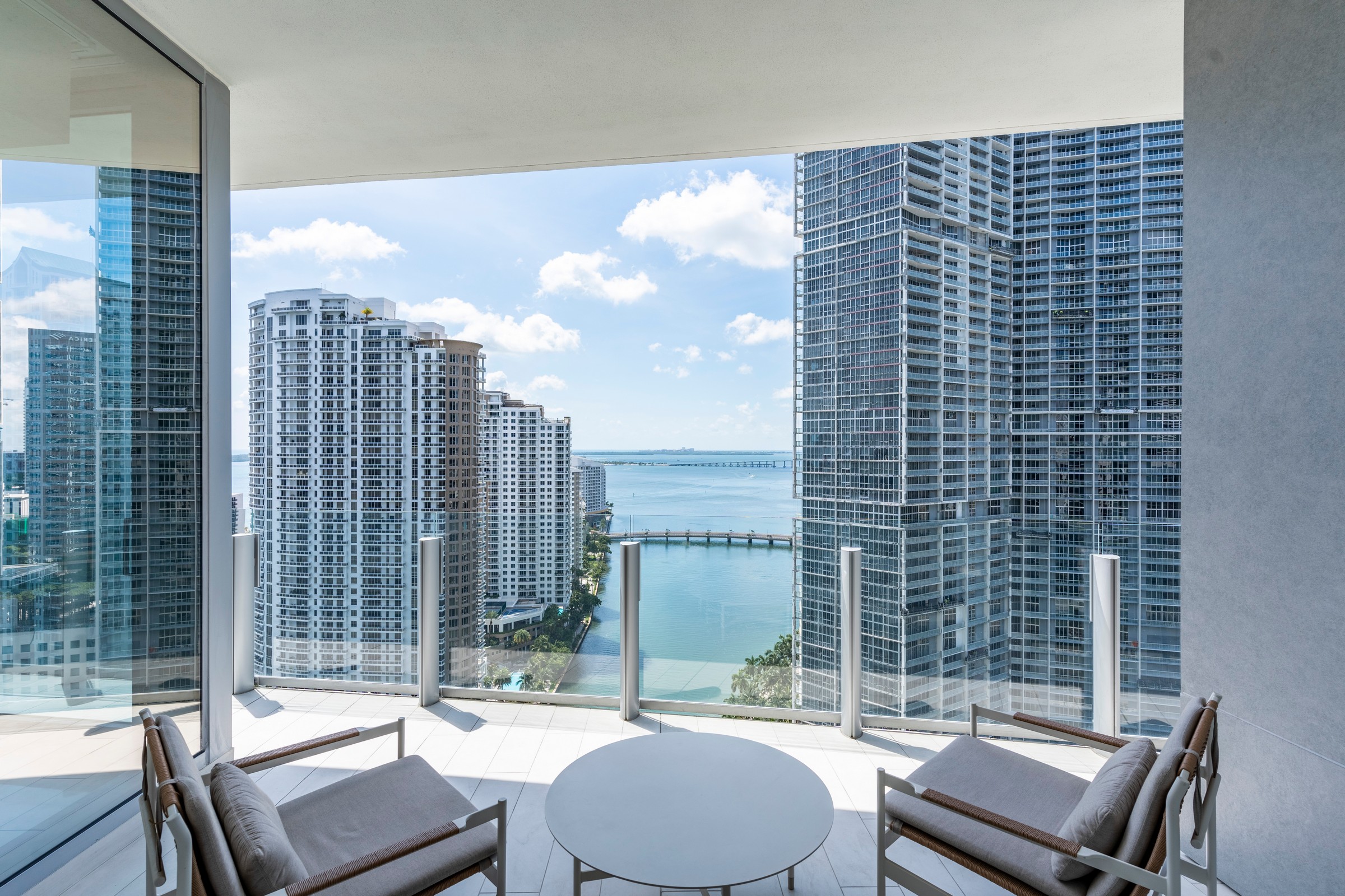 300 Biscayne Blvd Way Miami FL 33131