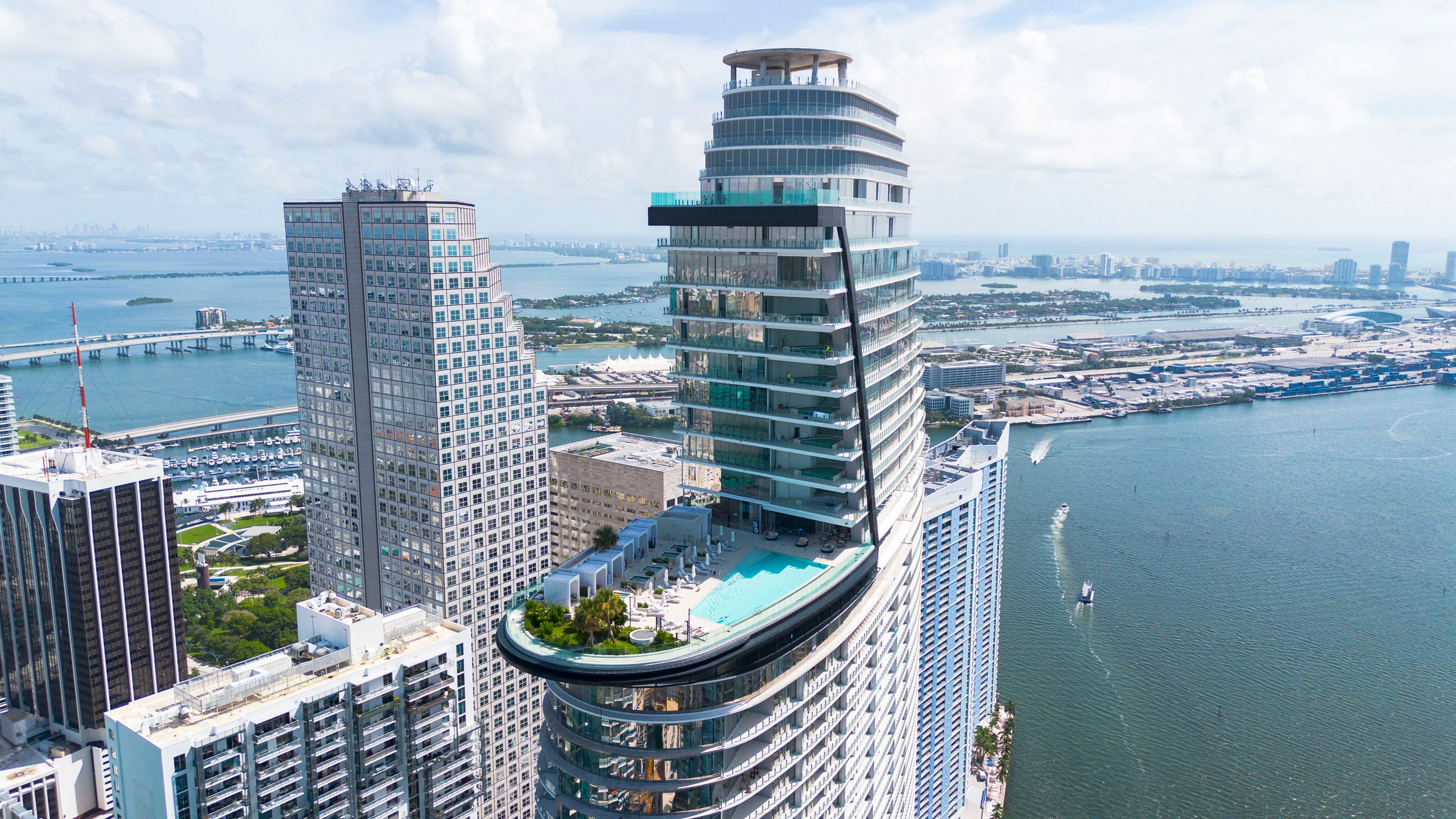 300 Biscayne Blvd Way Miami FL 33131