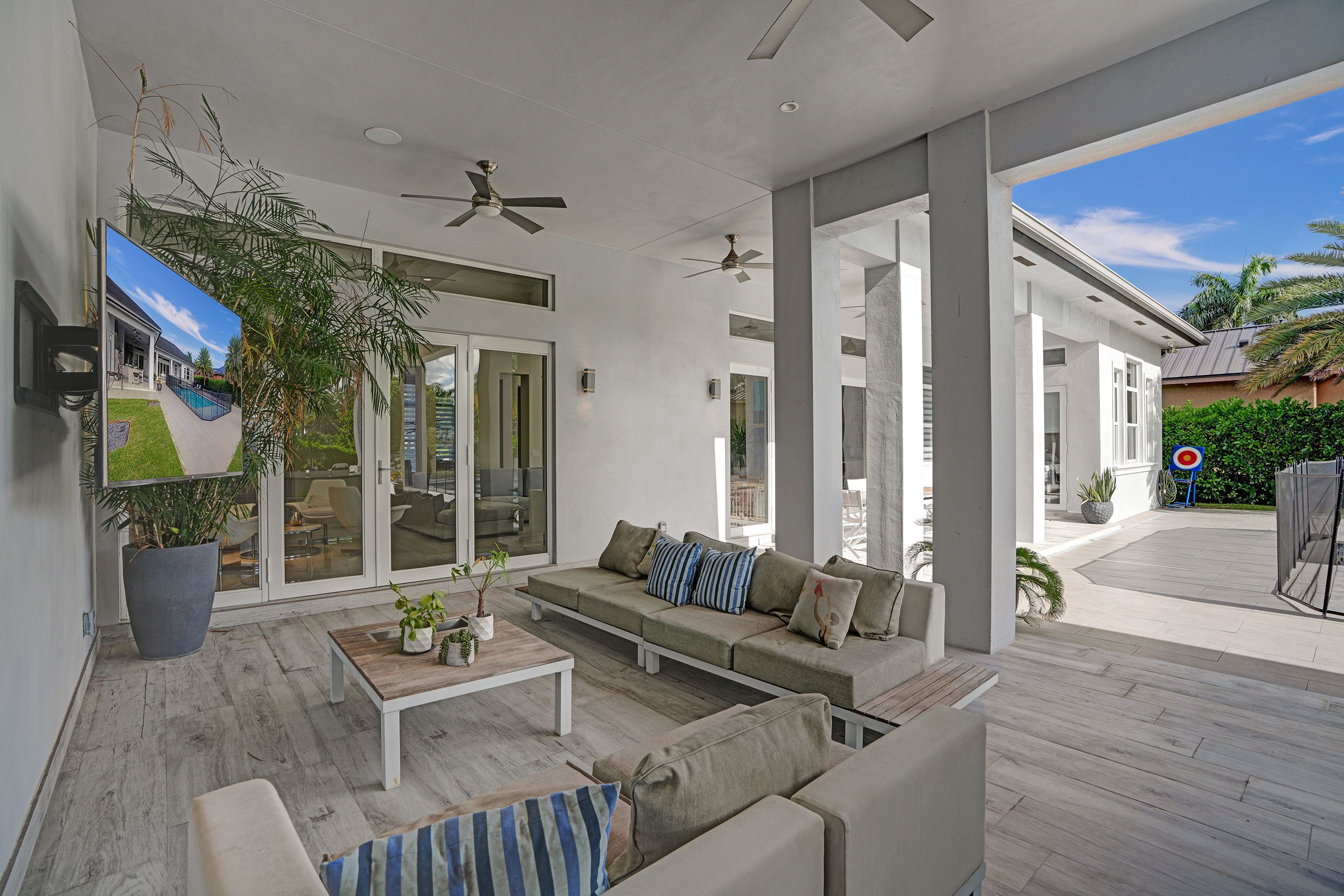 411 NW 125th Avenue Miami FL 33182
