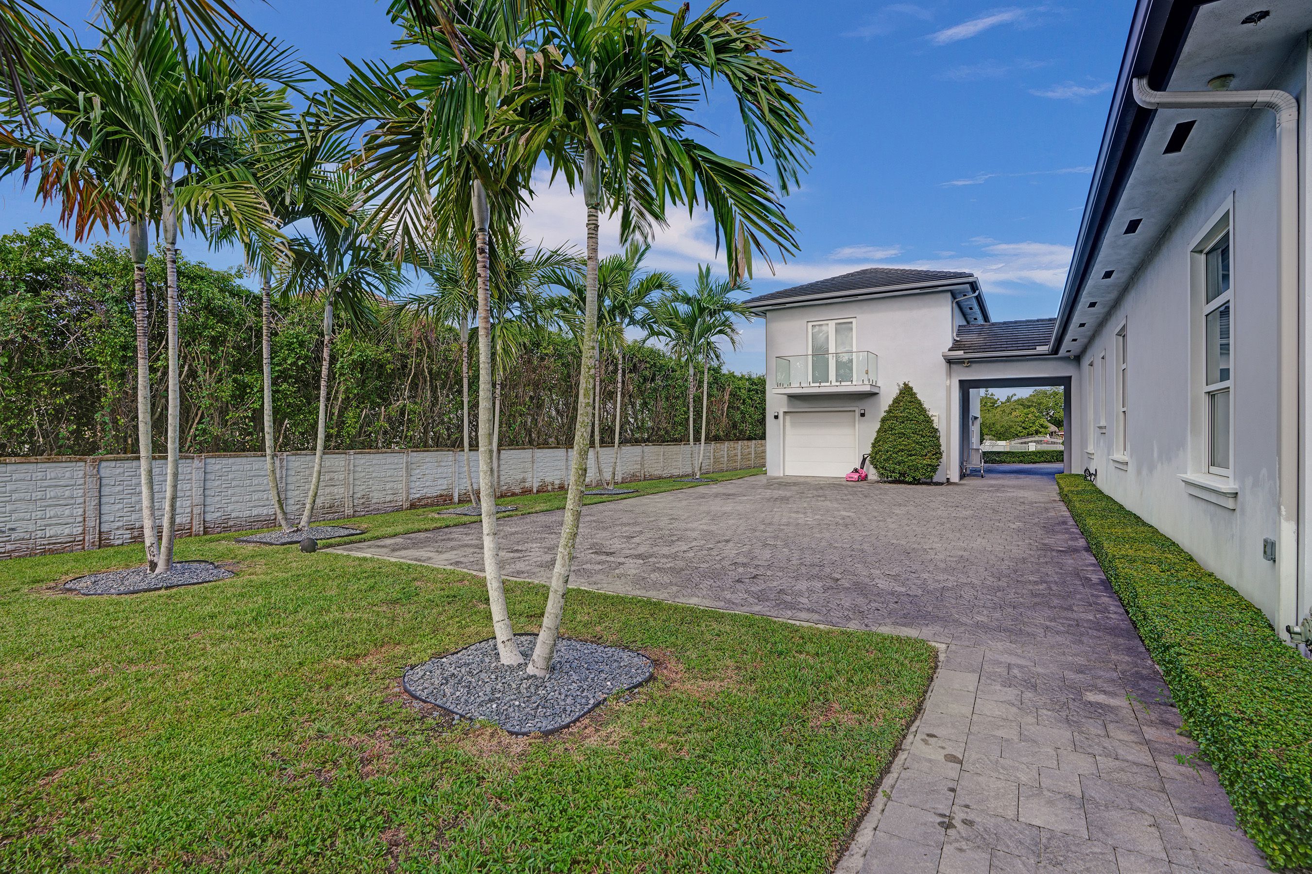 411 NW 125th Avenue Miami FL 33182