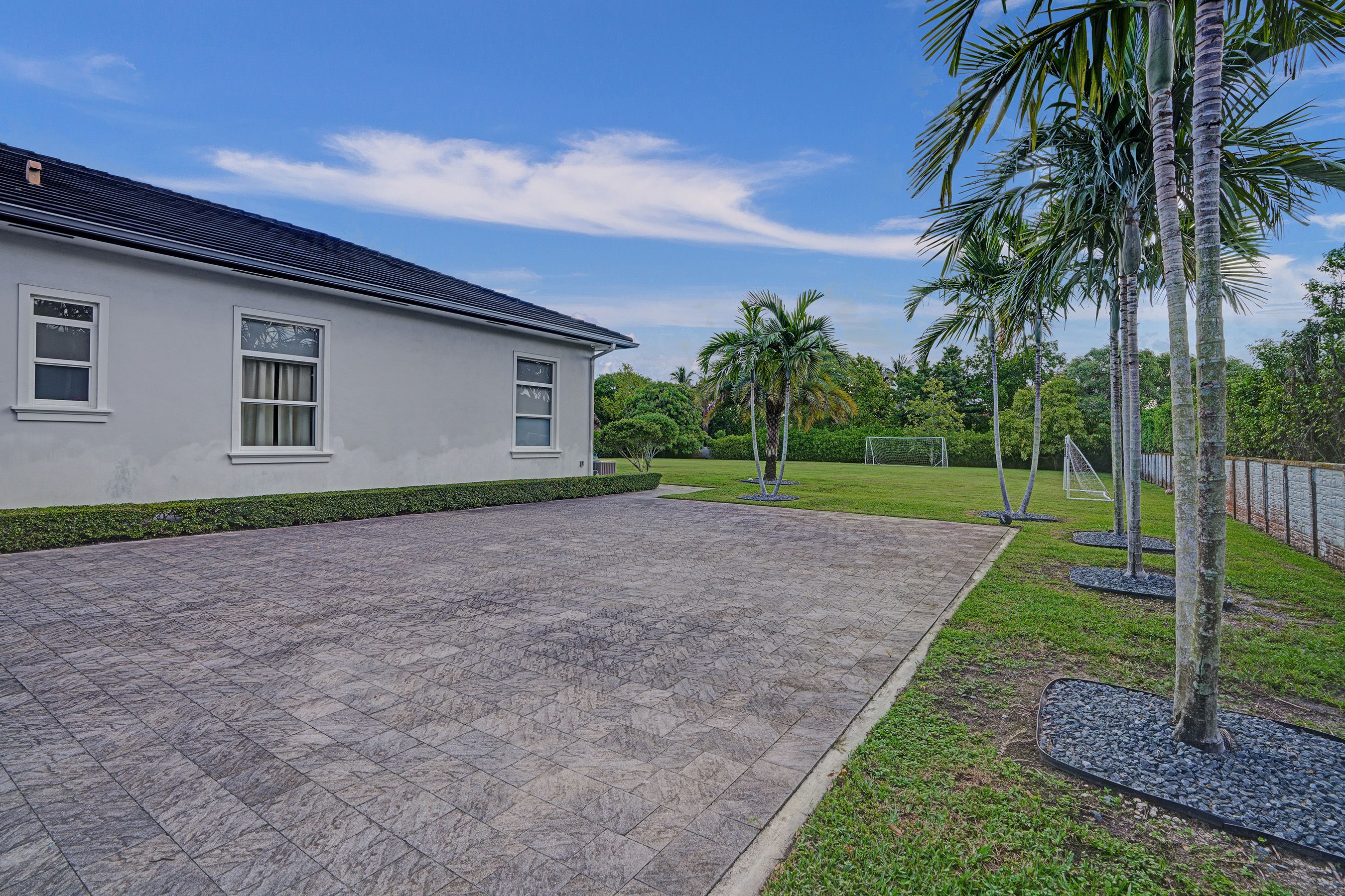 411 NW 125th Avenue Miami FL 33182