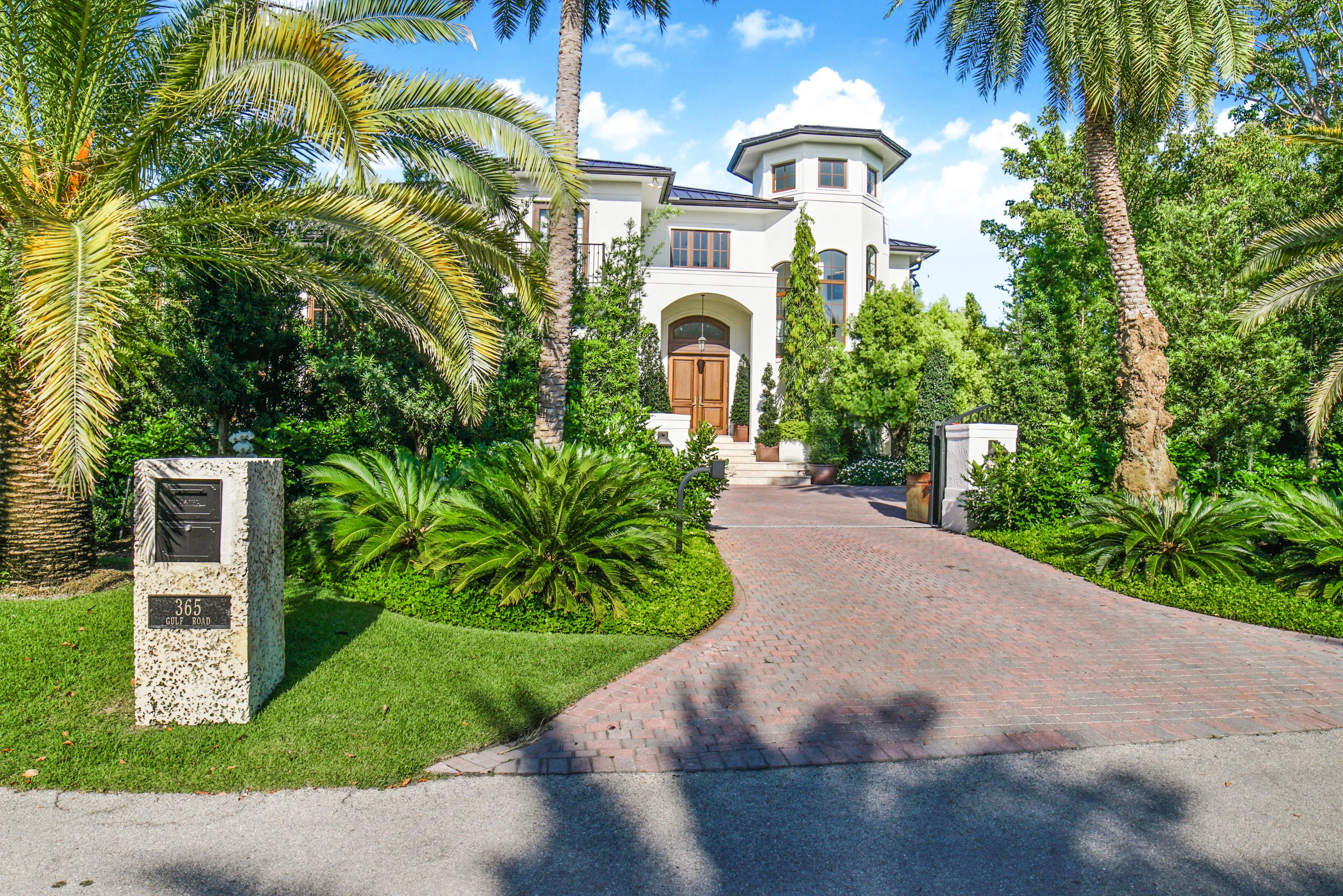 365 Gulf Road Key Biscayne FL 33149