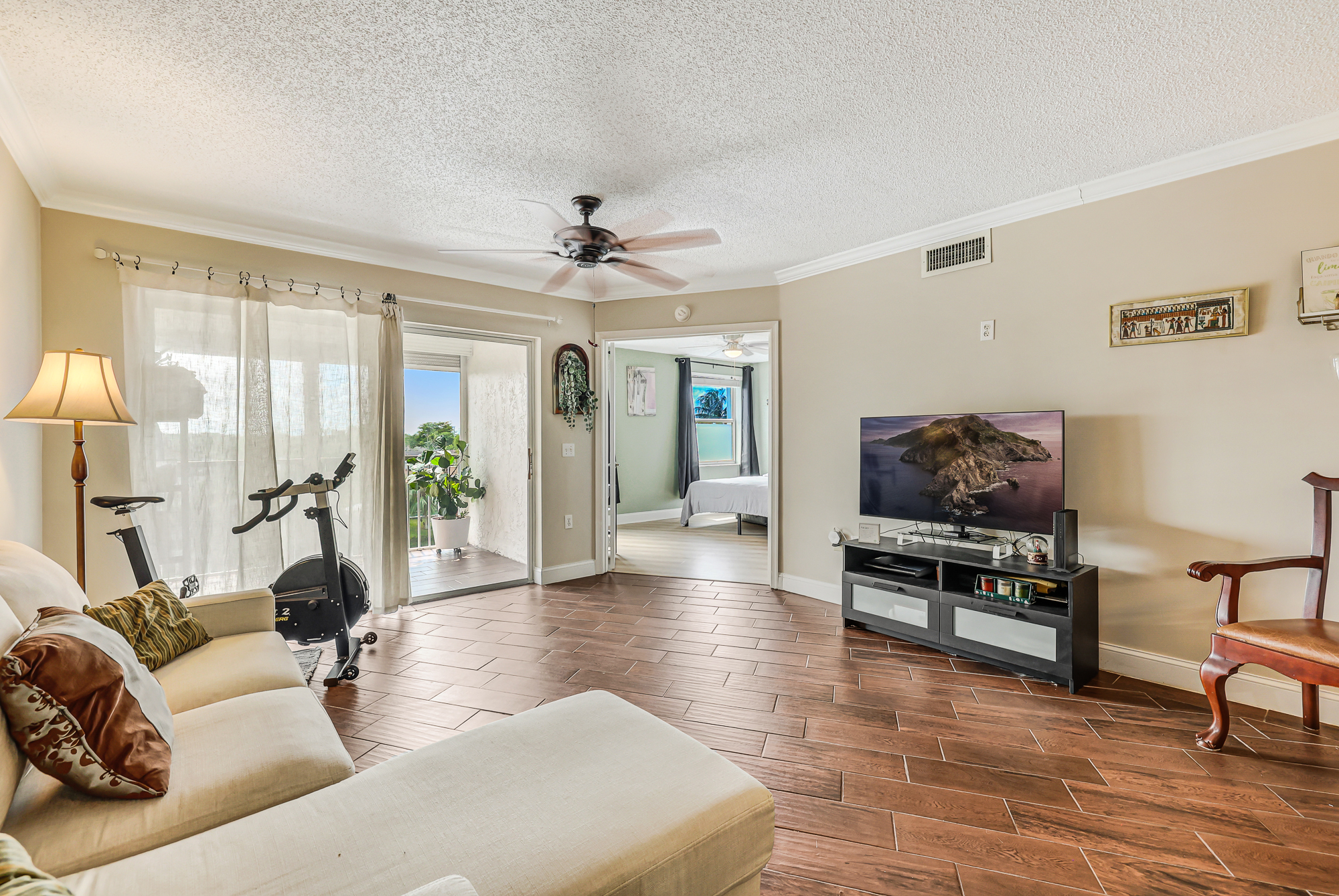 10346 NW 24th Place Sunrise FL 33322