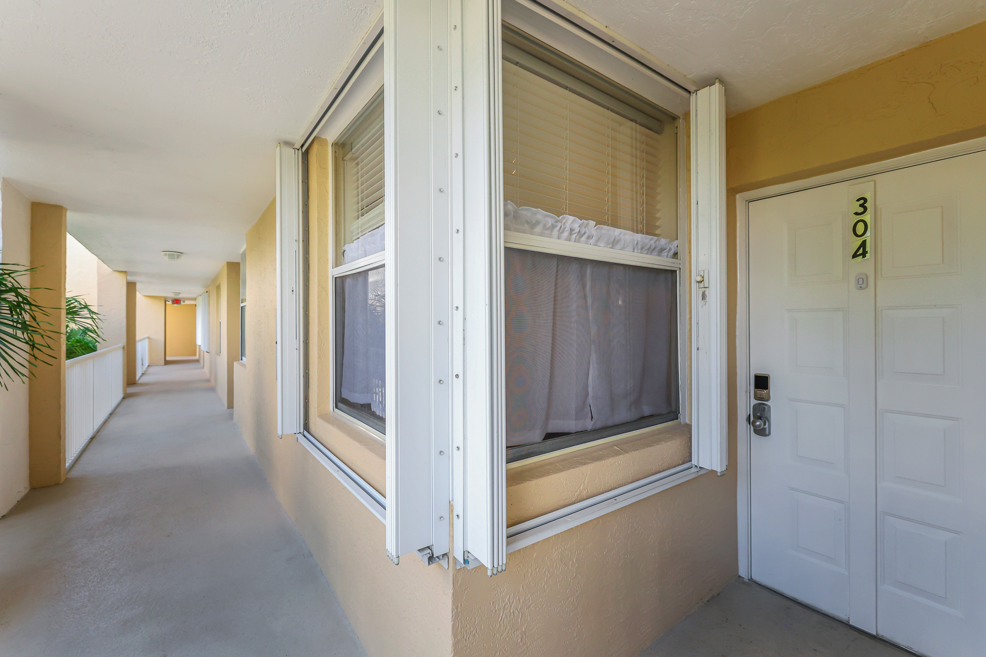 10346 NW 24th Place Sunrise FL 33322