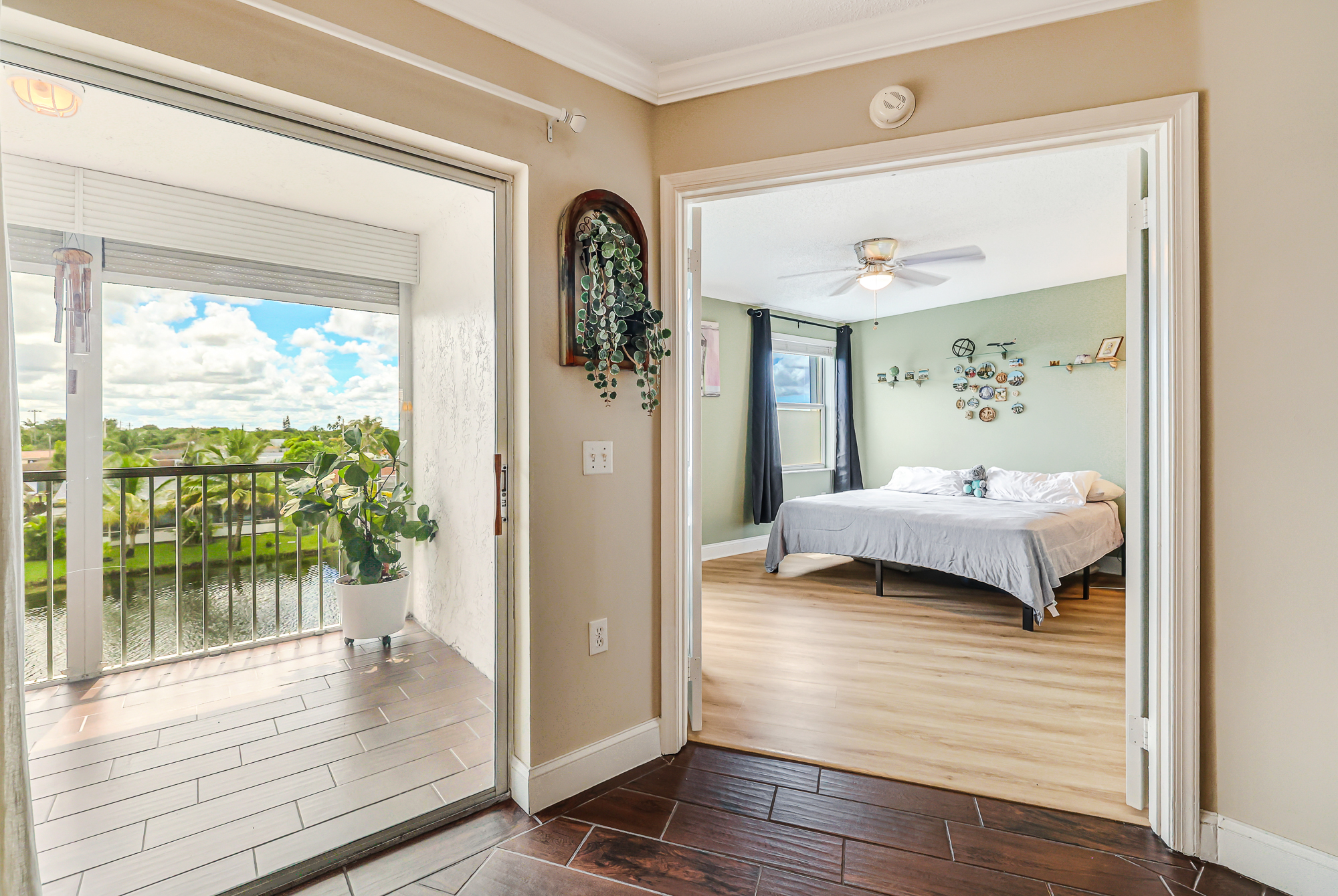 10346 NW 24th Place Sunrise FL 33322