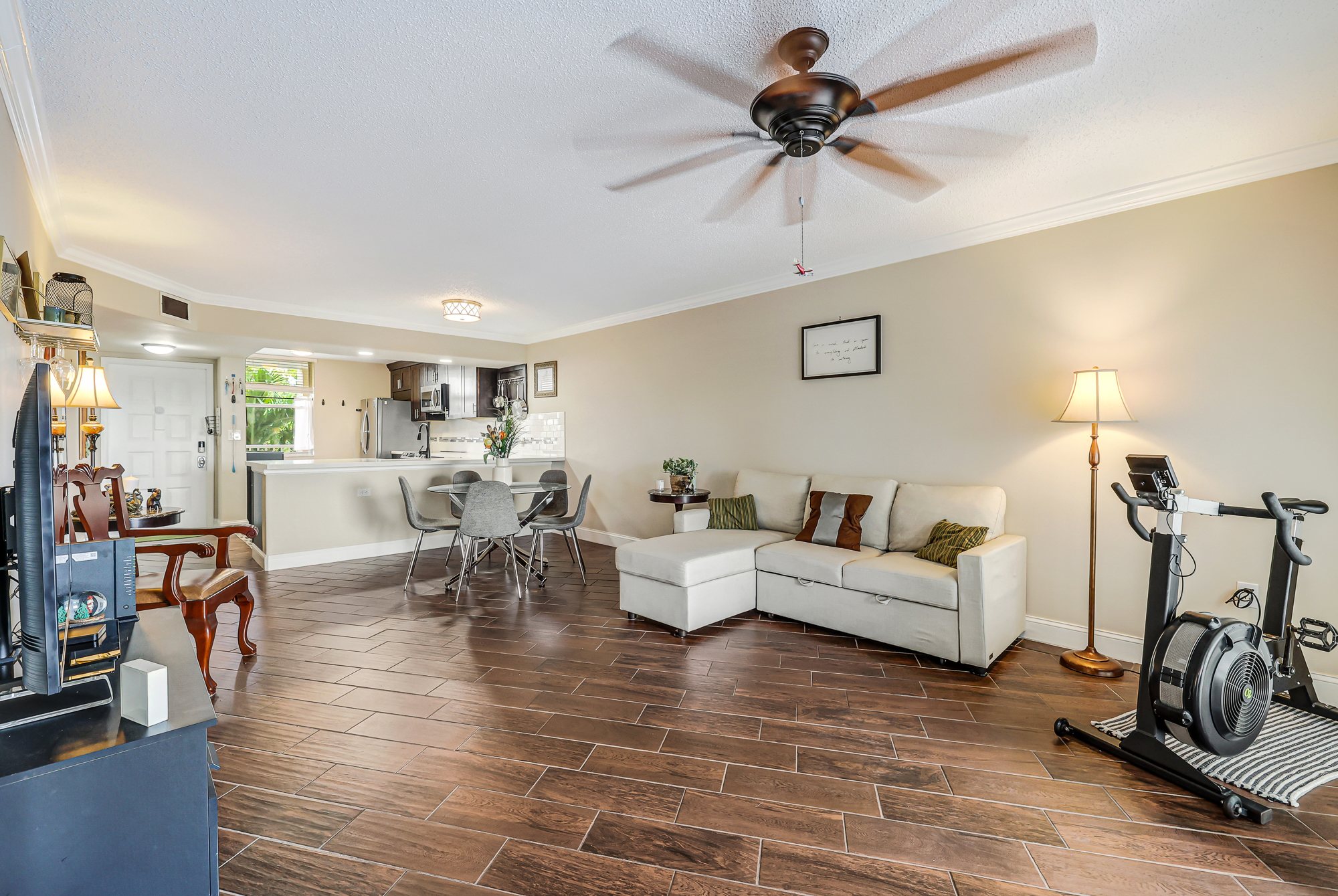 10346 NW 24th Place Sunrise FL 33322