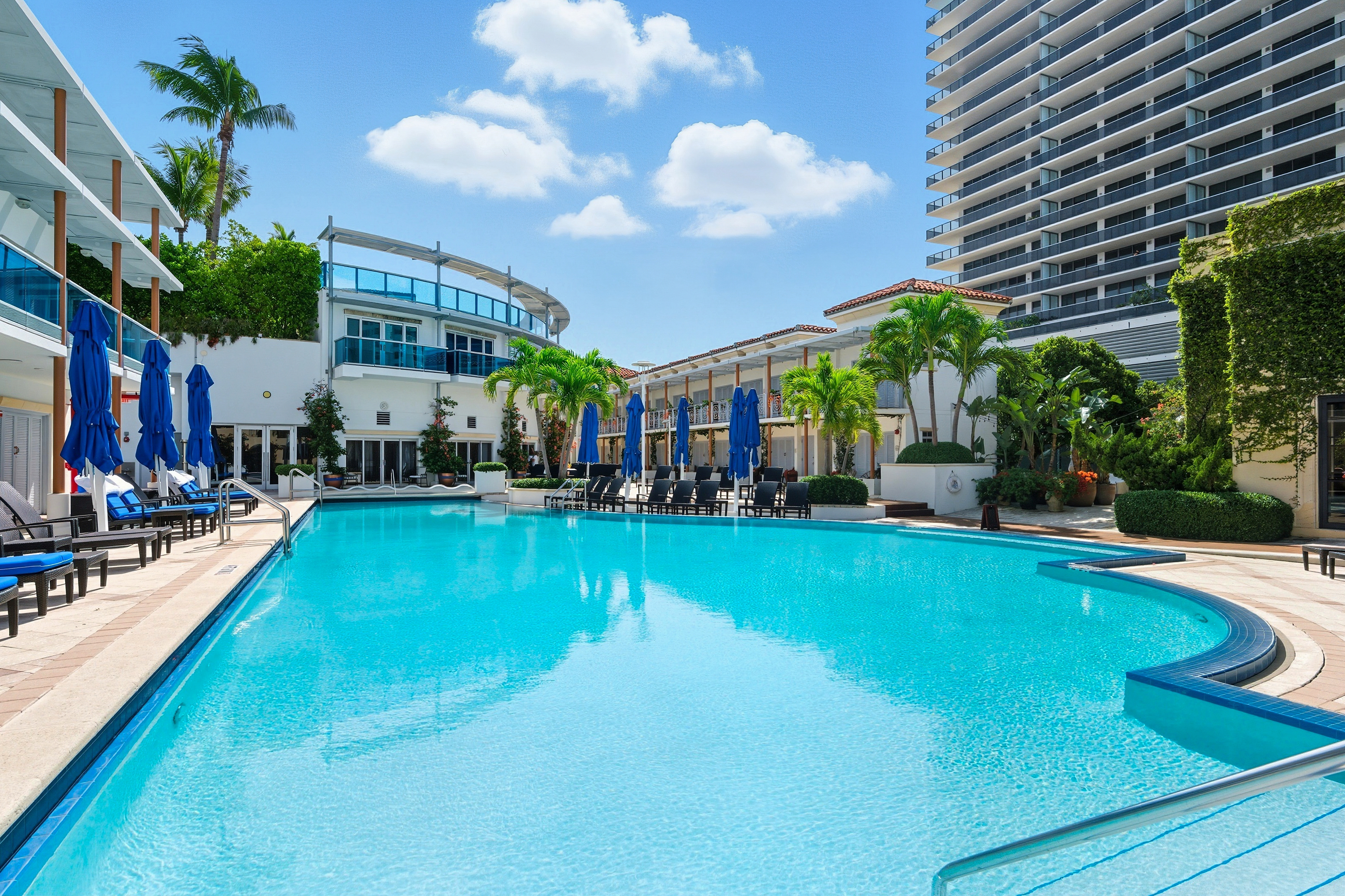 5959 Collins Avenue Miami Beach FL 33140