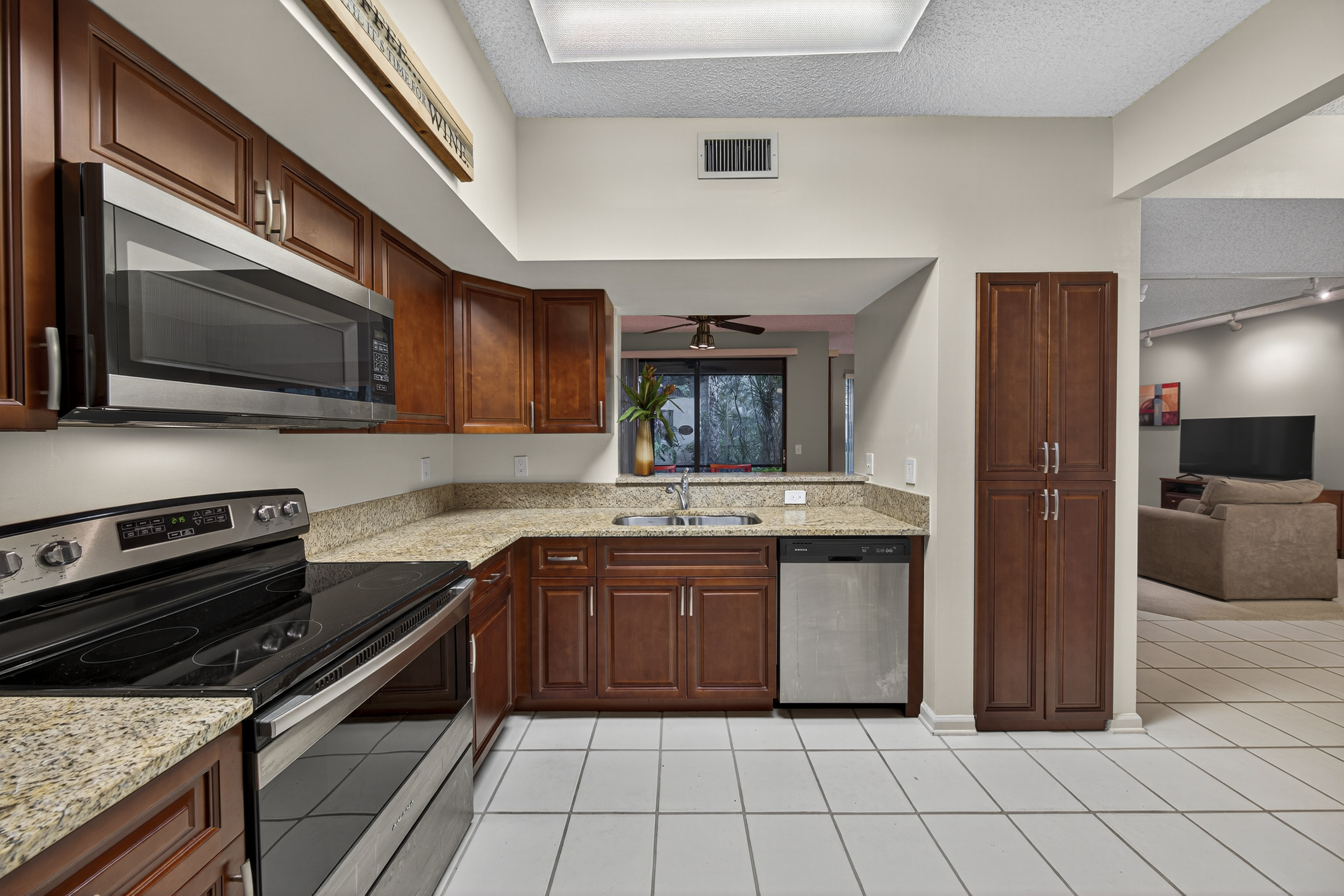 10541 NW 10th Street Plantation FL 33322