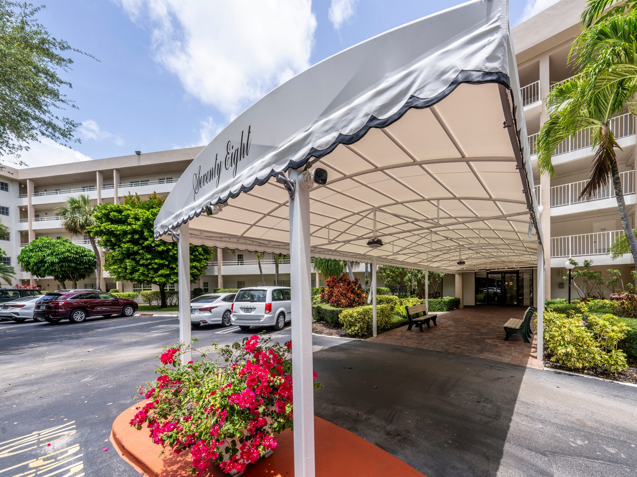 3960 Oaks Clubhouse Drive Pompano Beach FL 33069