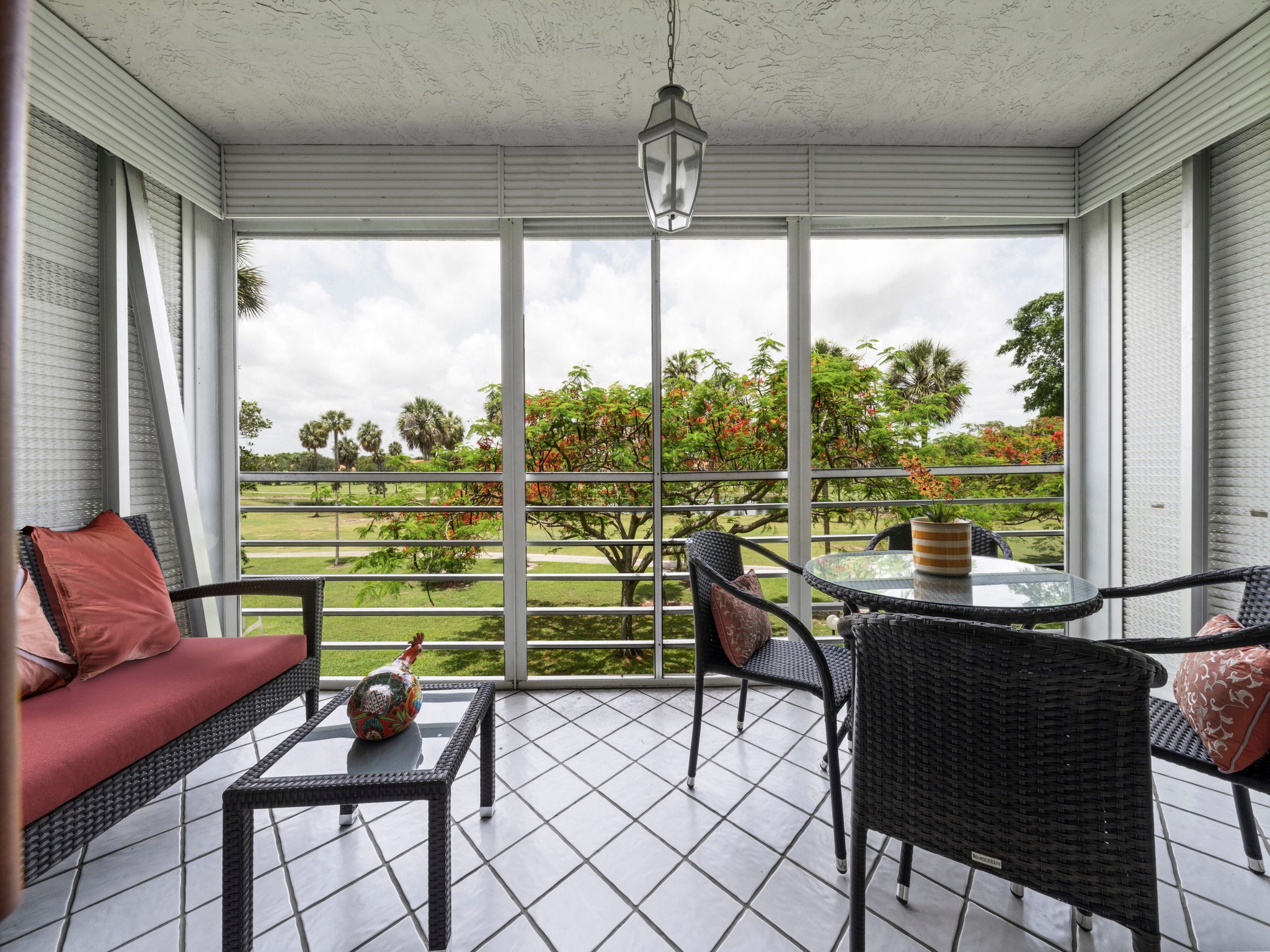 3960 Oaks Clubhouse Drive Pompano Beach FL 33069