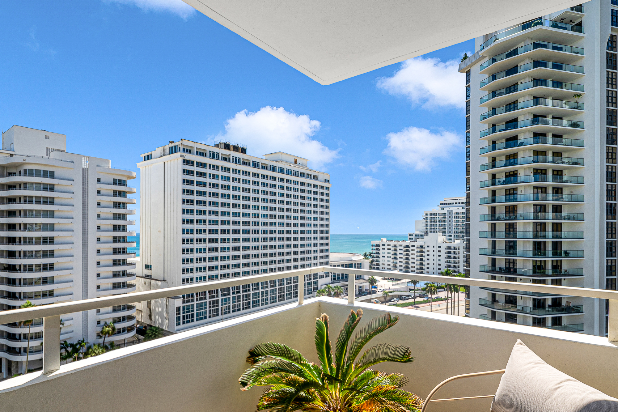 5600 Collins Avenue Miami Beach FL 33140