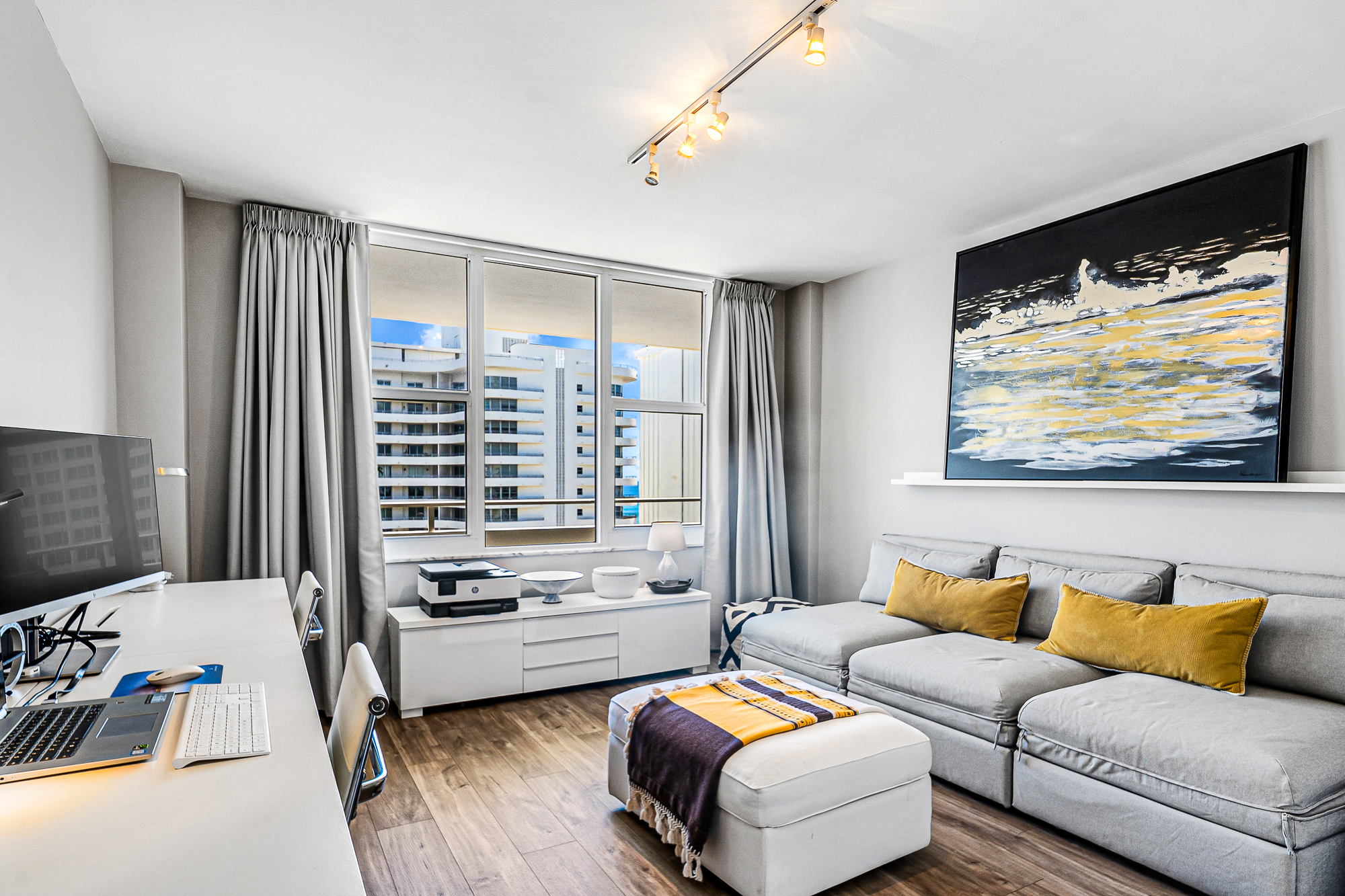 5600 Collins Avenue Miami Beach FL 33140