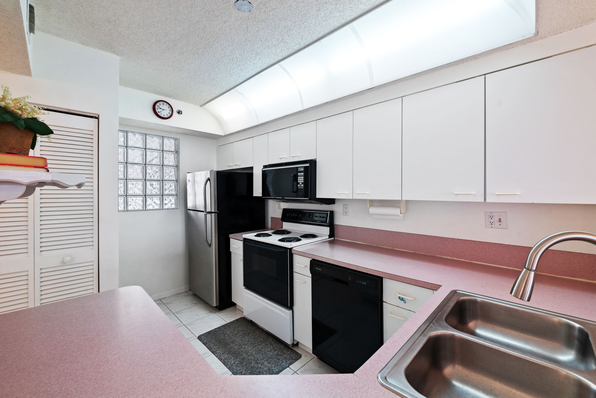 18260 N Bay Road Sunny Isles Beach FL 33160