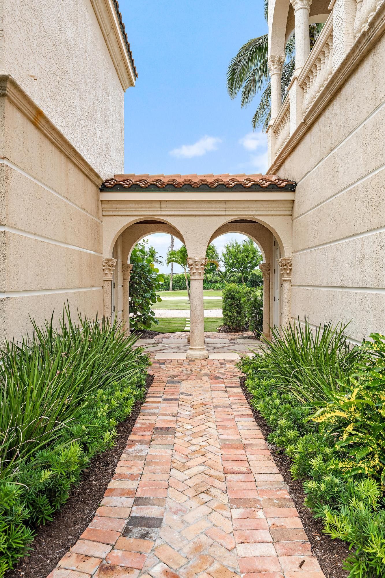 1025 NE Doubloon Drive Stuart FL 34996