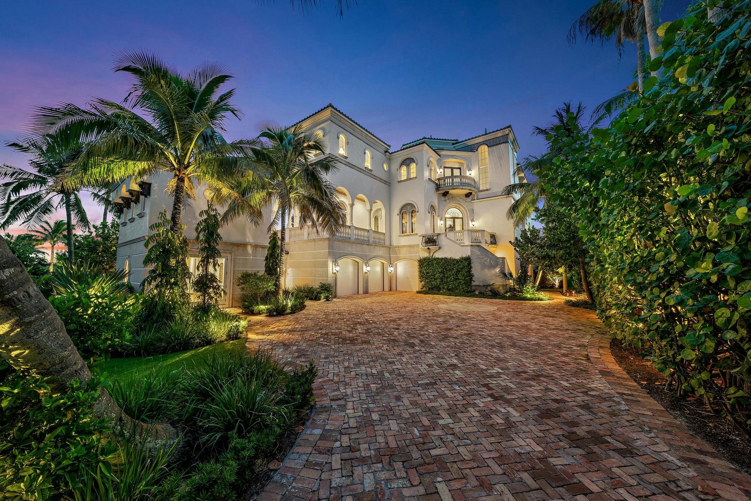 1025 NE Doubloon Drive Stuart FL 34996