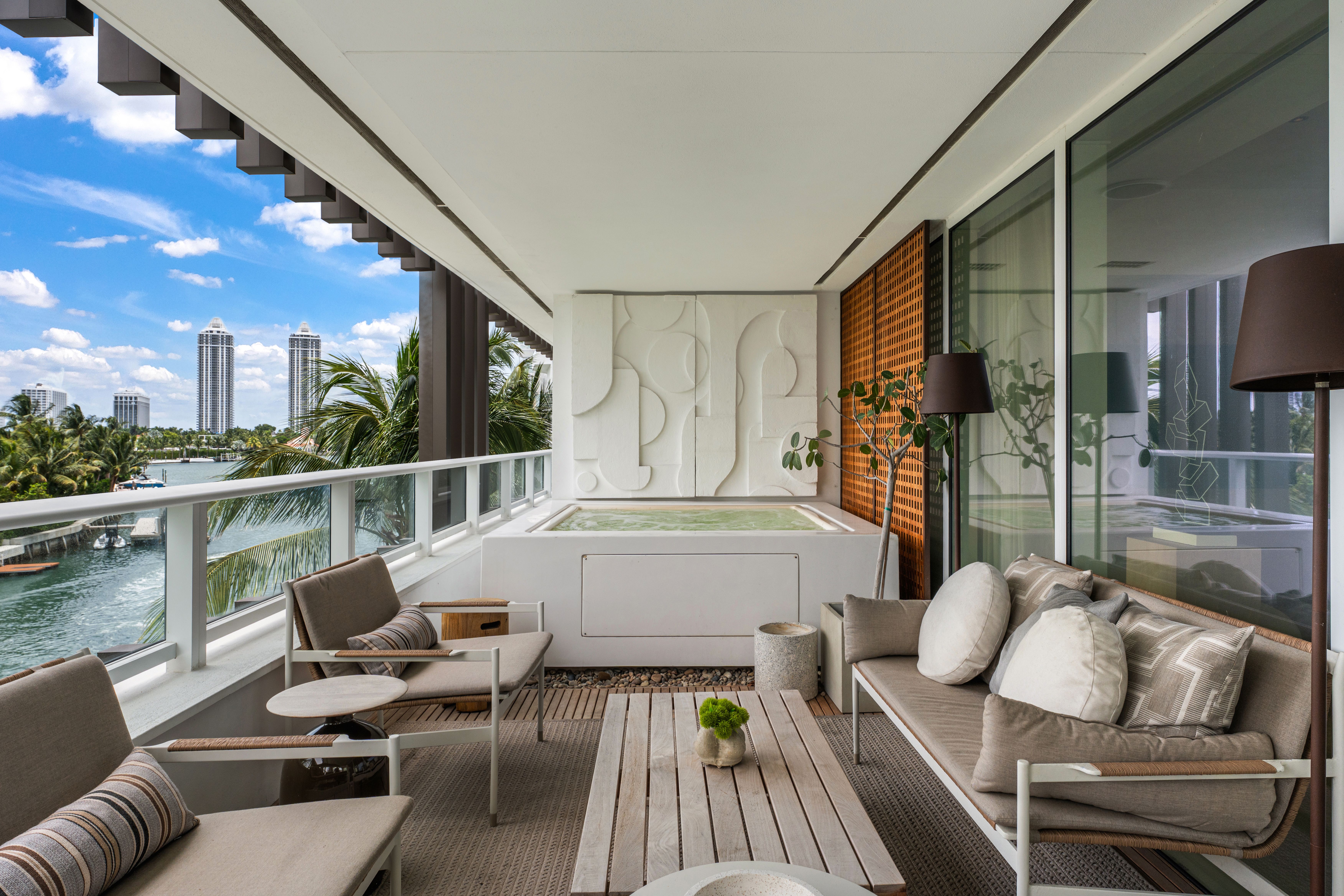 4701 N Meridian Avenue Miami Beach FL 33140