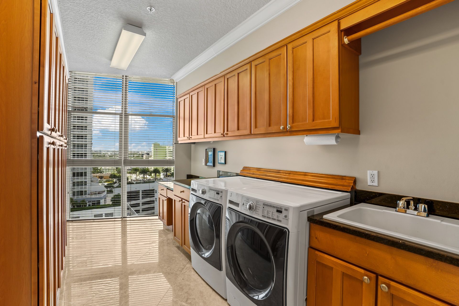 111 SE 8th Avenue Fort Lauderdale FL 33301
