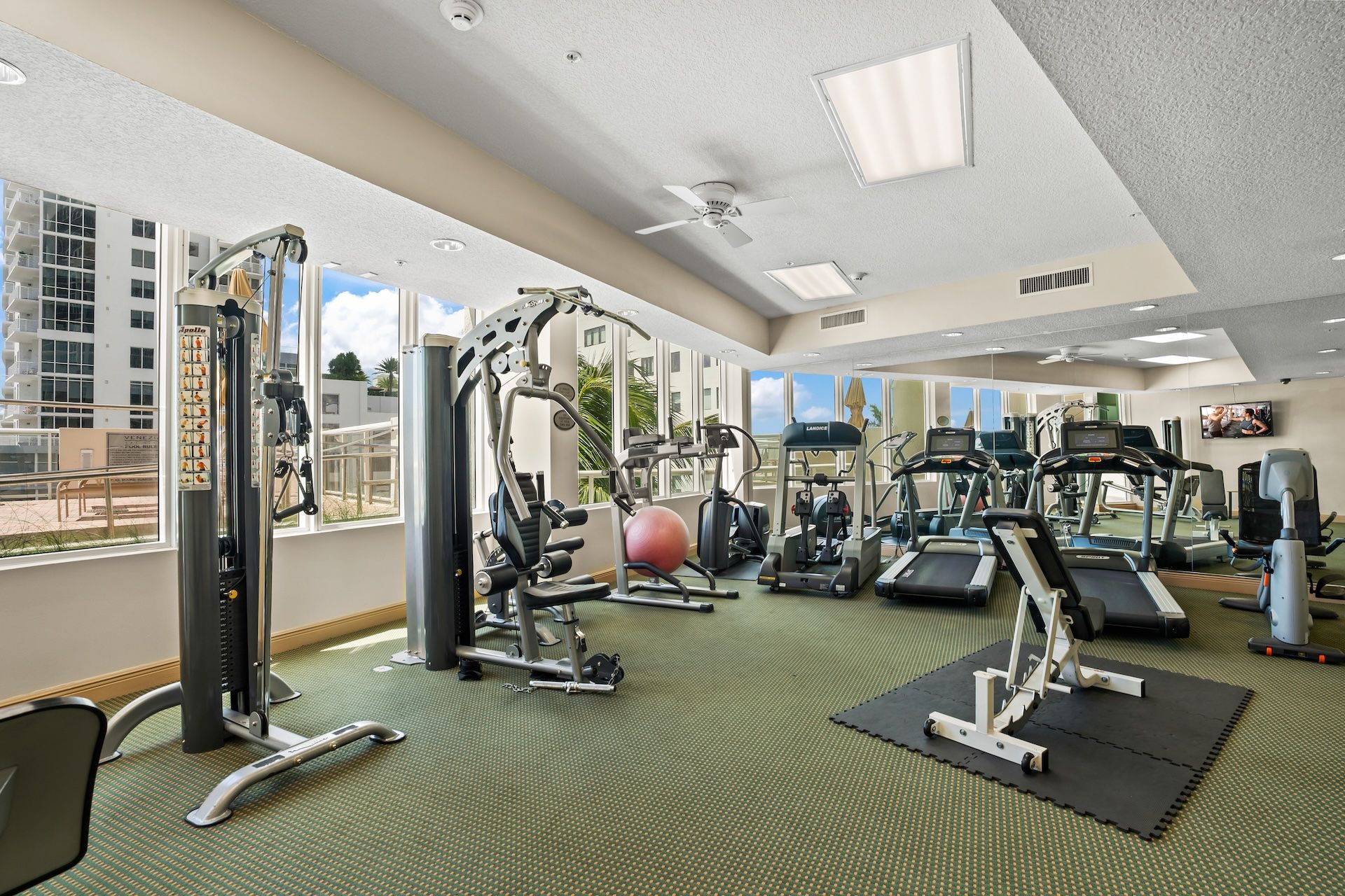 111 SE 8th Avenue Fort Lauderdale FL 33301