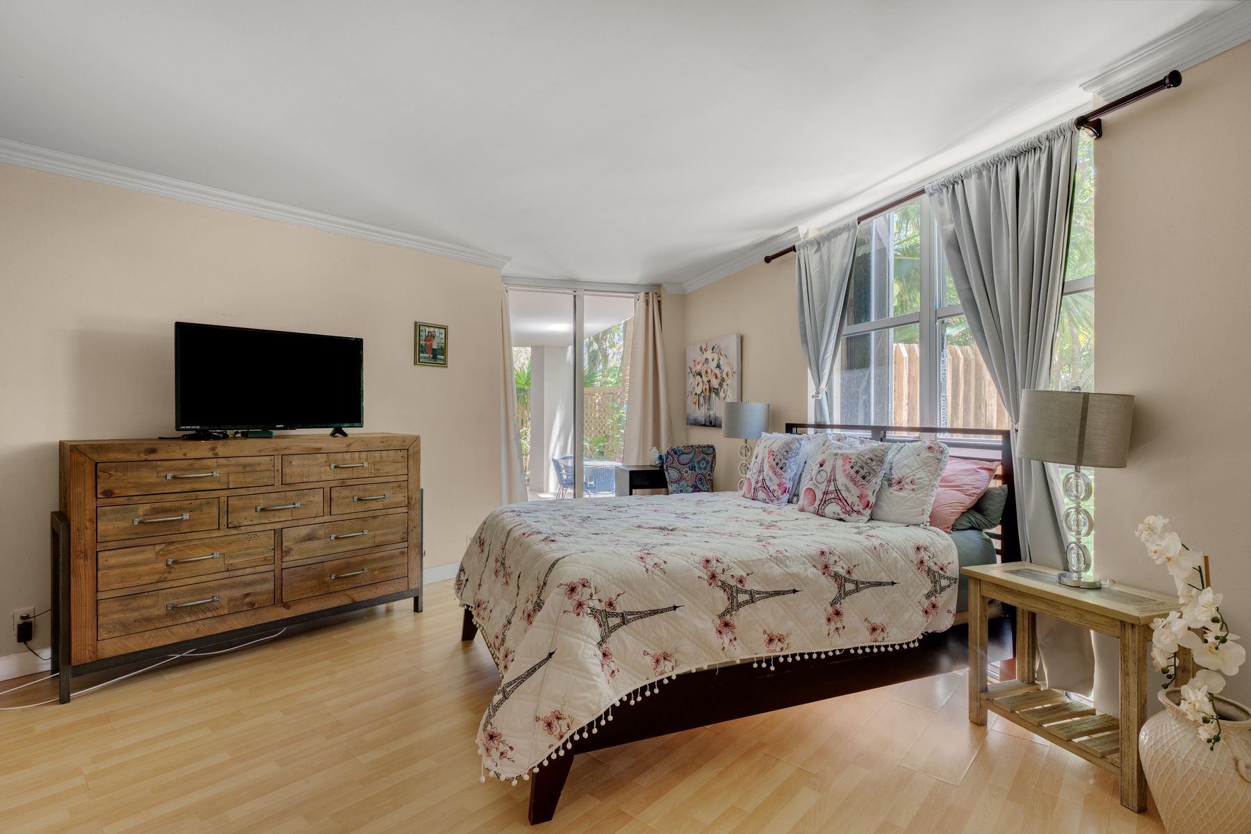 2000 Towerside Terrace Miami FL 33138