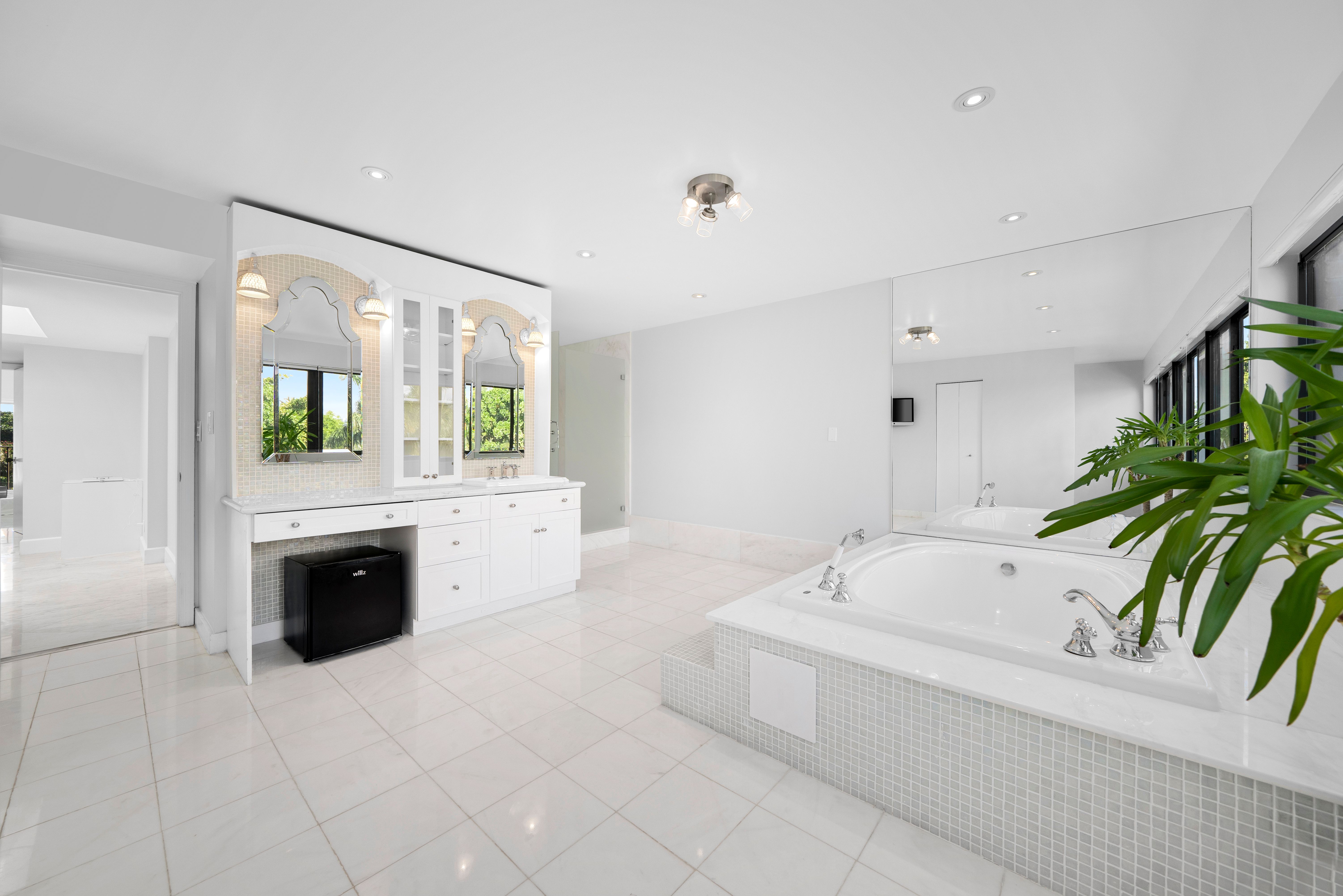 1558 NE Quayside Terrace Miami FL 33138