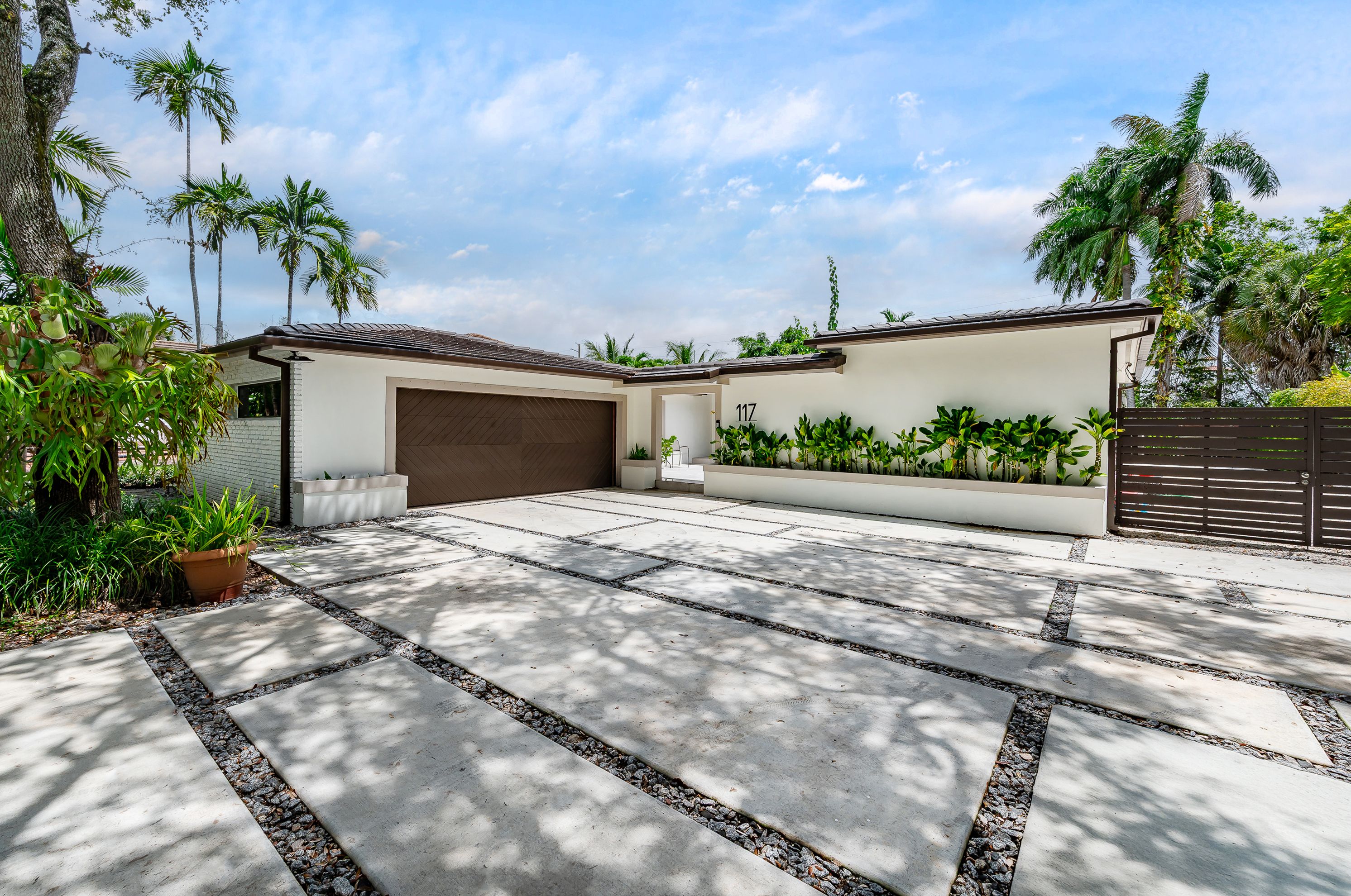 117 S Royal Poinciana Boulevard Miami Springs FL 33166