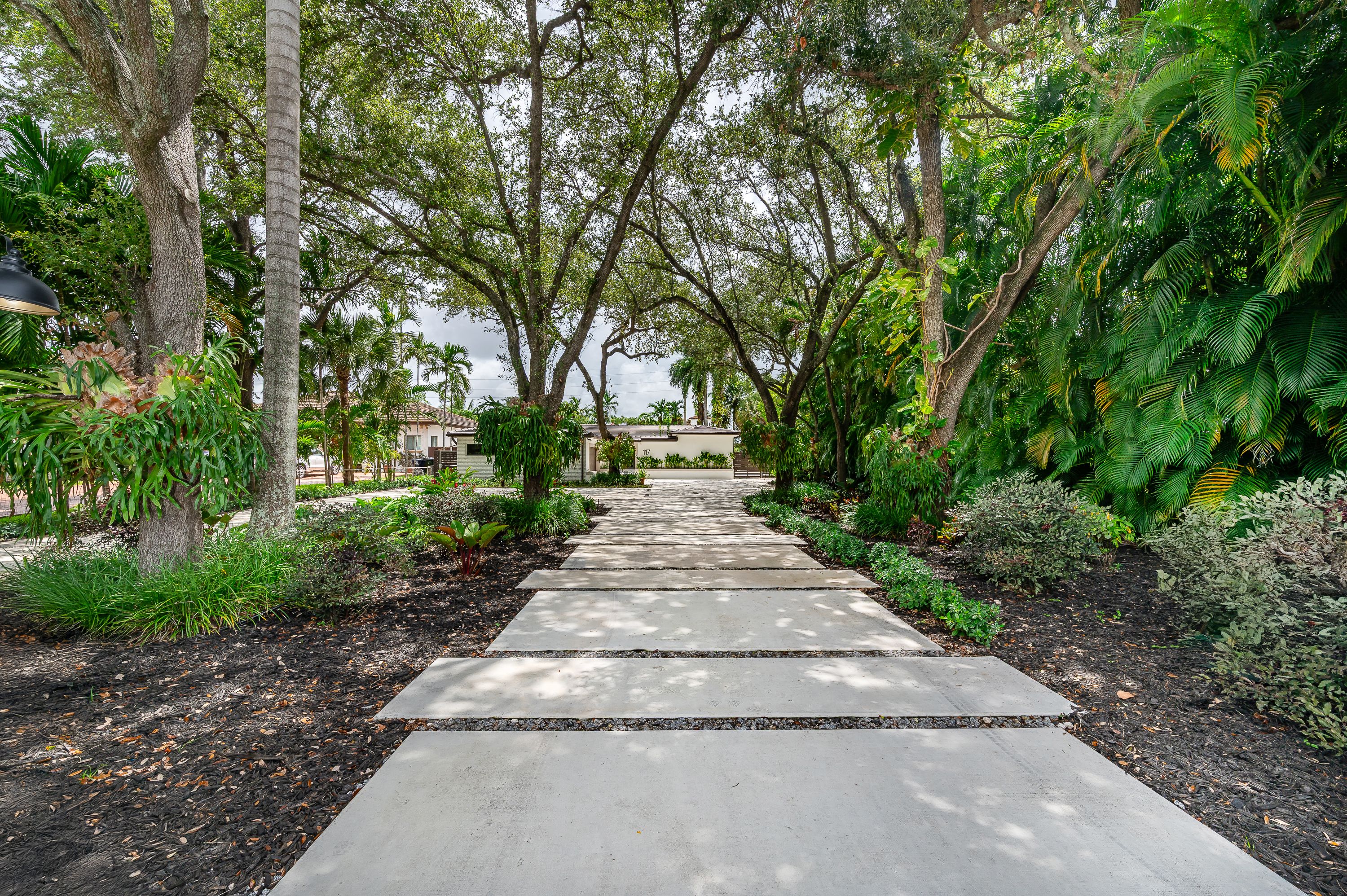 117 S Royal Poinciana Boulevard Miami Springs FL 33166