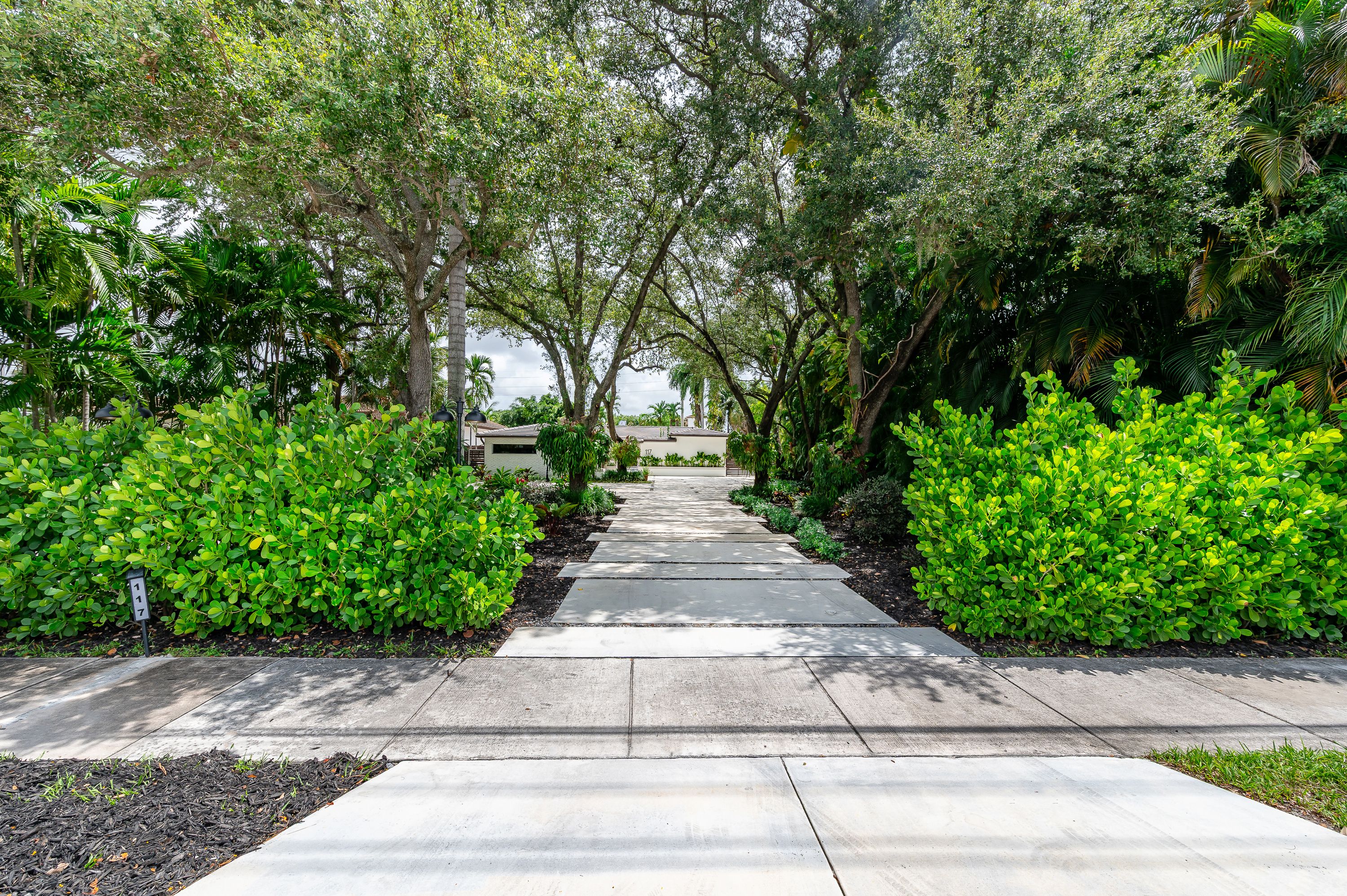 117 S Royal Poinciana Boulevard Miami Springs FL 33166