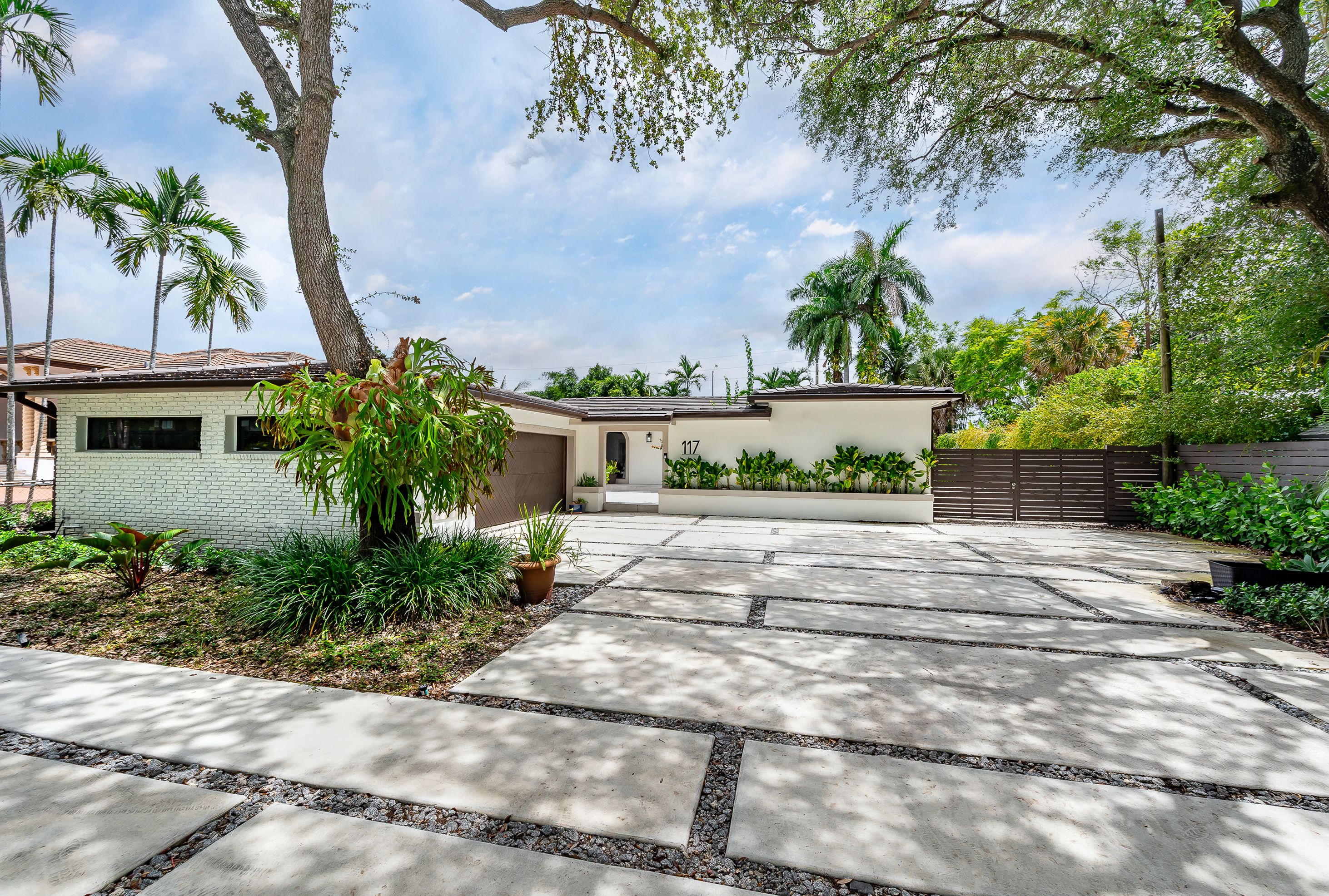 117 S Royal Poinciana Boulevard Miami Springs FL 33166