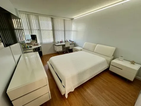 7441 Wayne Avenue Miami FL 33141
