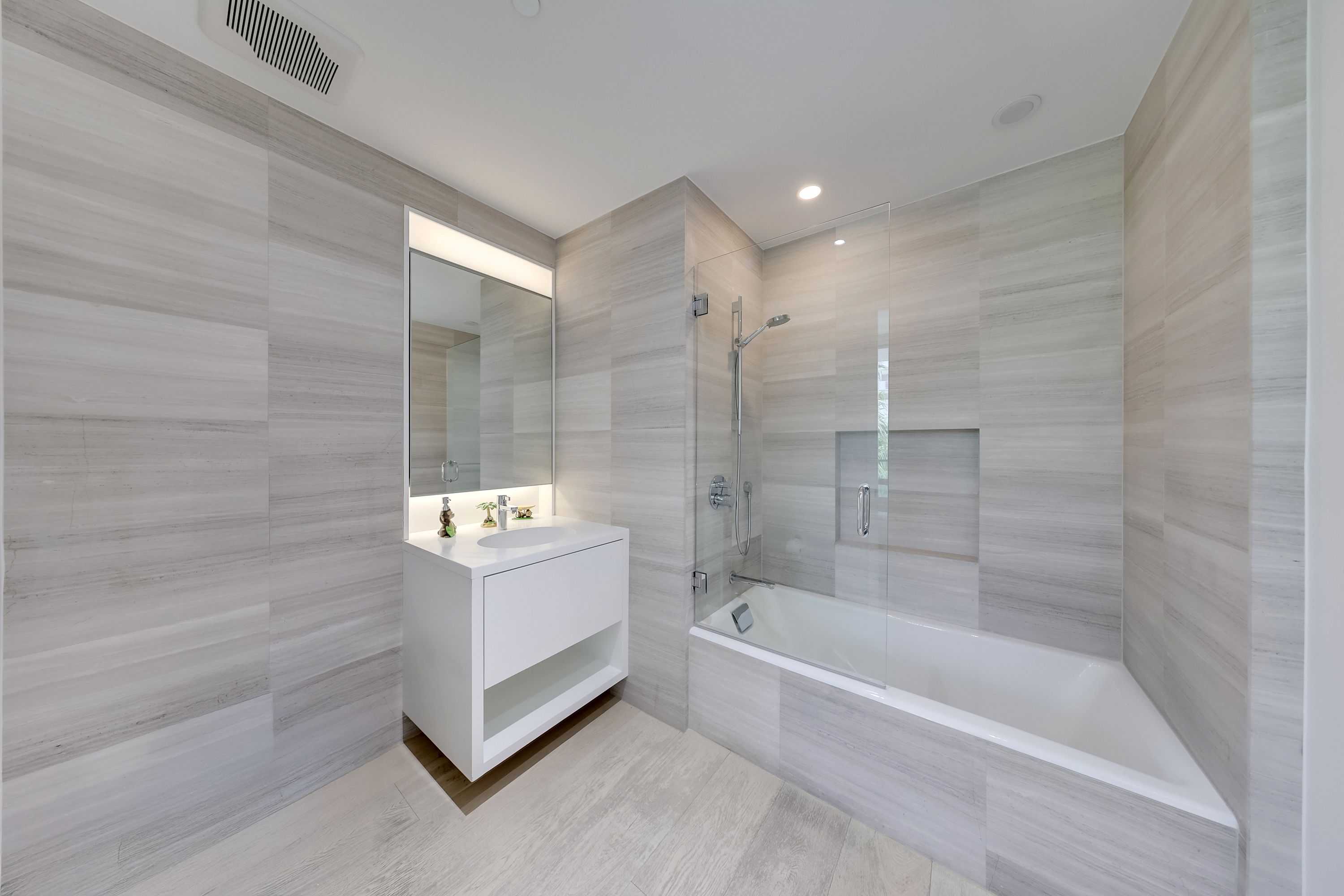 300 Collins Avenue Miami Beach FL 33139