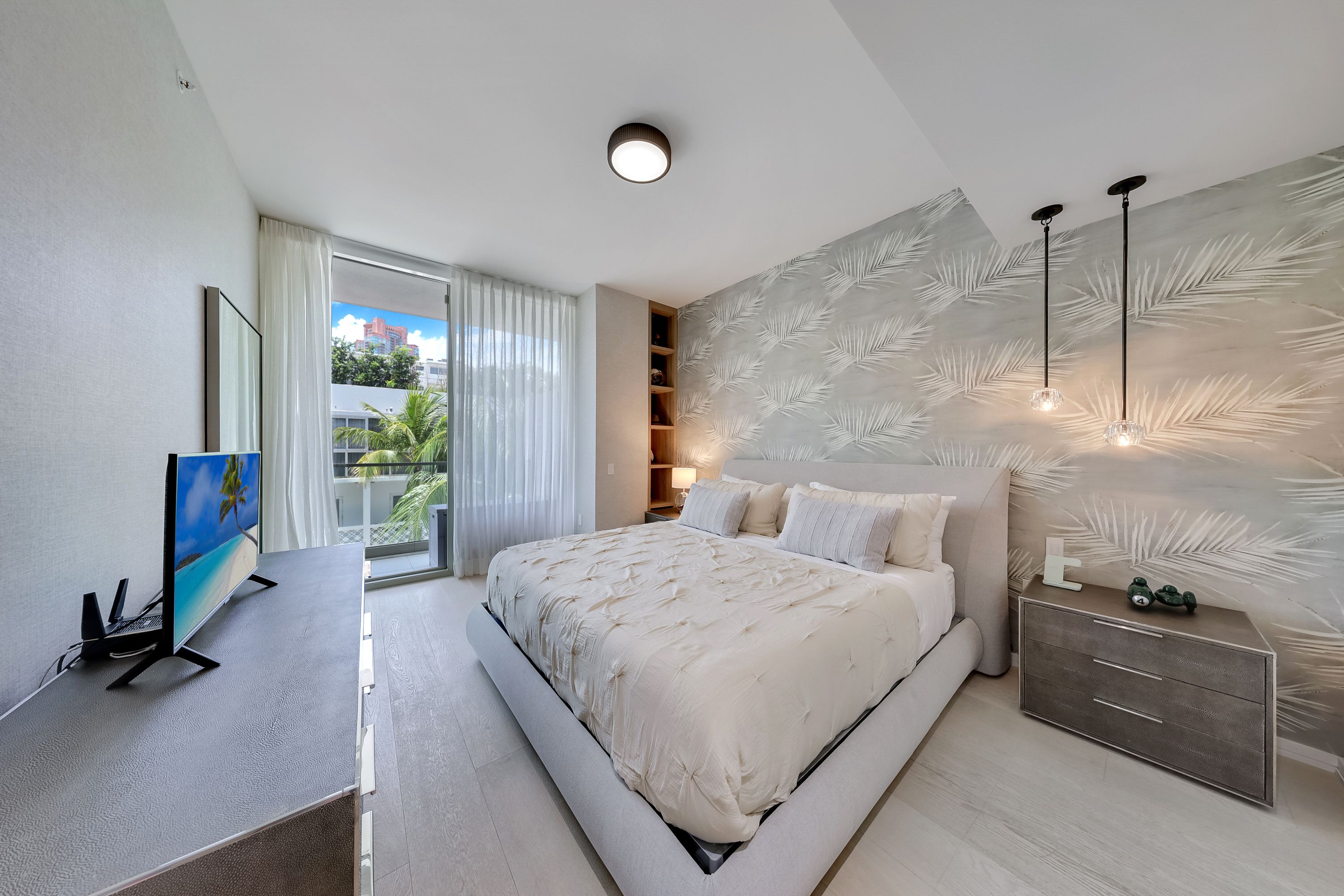 300 Collins Avenue Miami Beach FL 33139