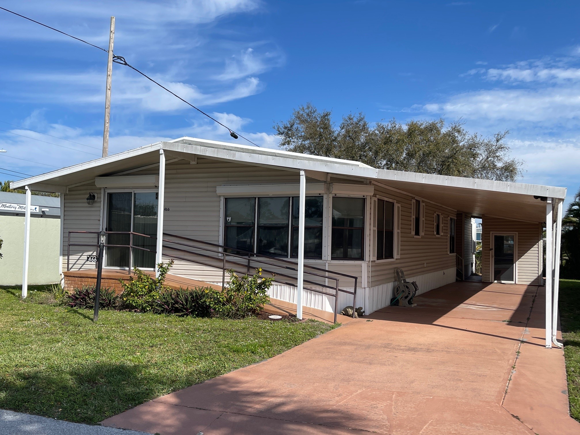 466 SE Trafalgar Terrace Stuart FL 34994