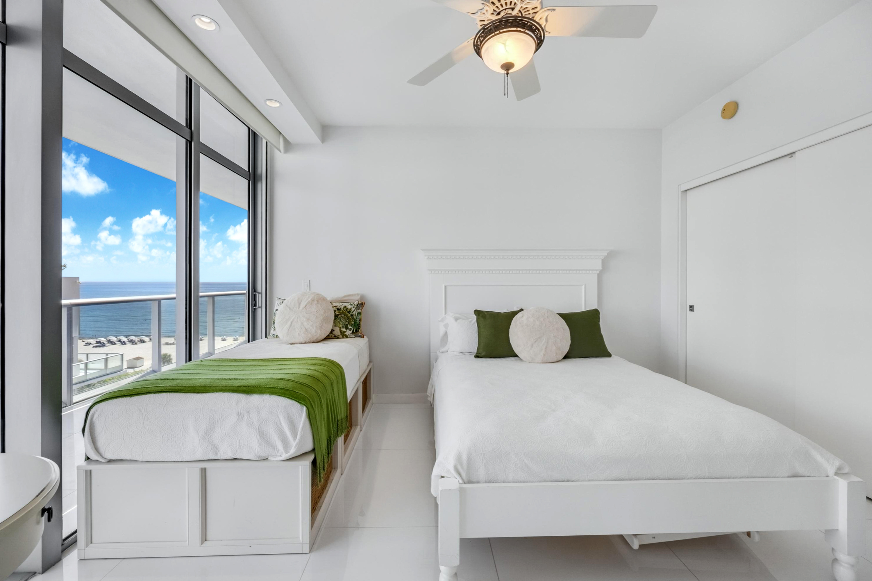 3737 Collins Avenue Miami Beach FL 33140