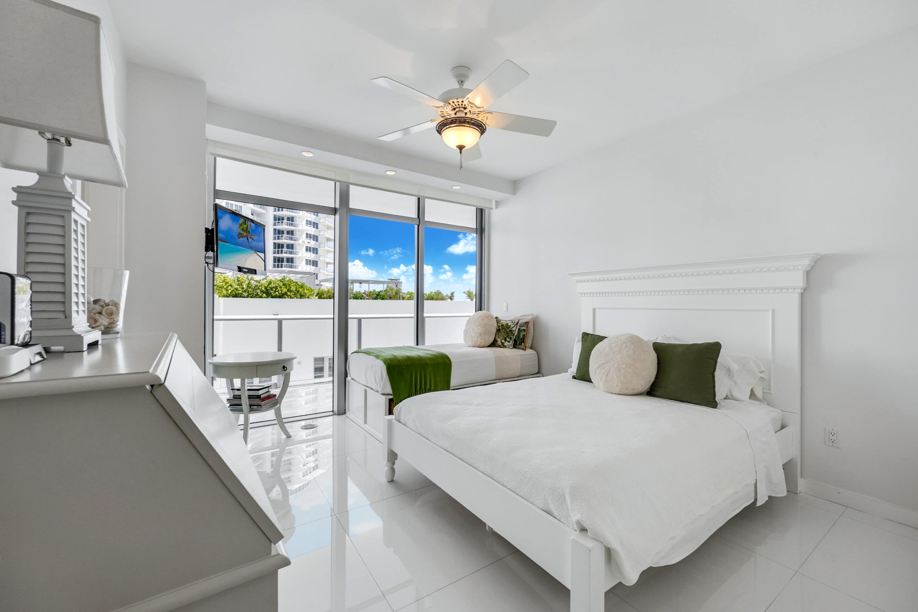 3737 Collins Avenue Miami Beach FL 33140