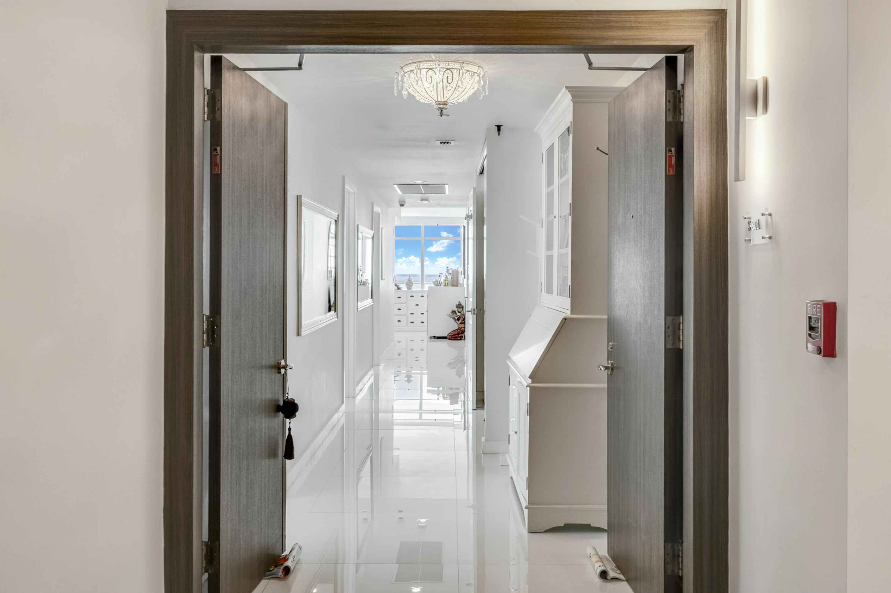 3737 Collins Avenue Miami Beach FL 33140