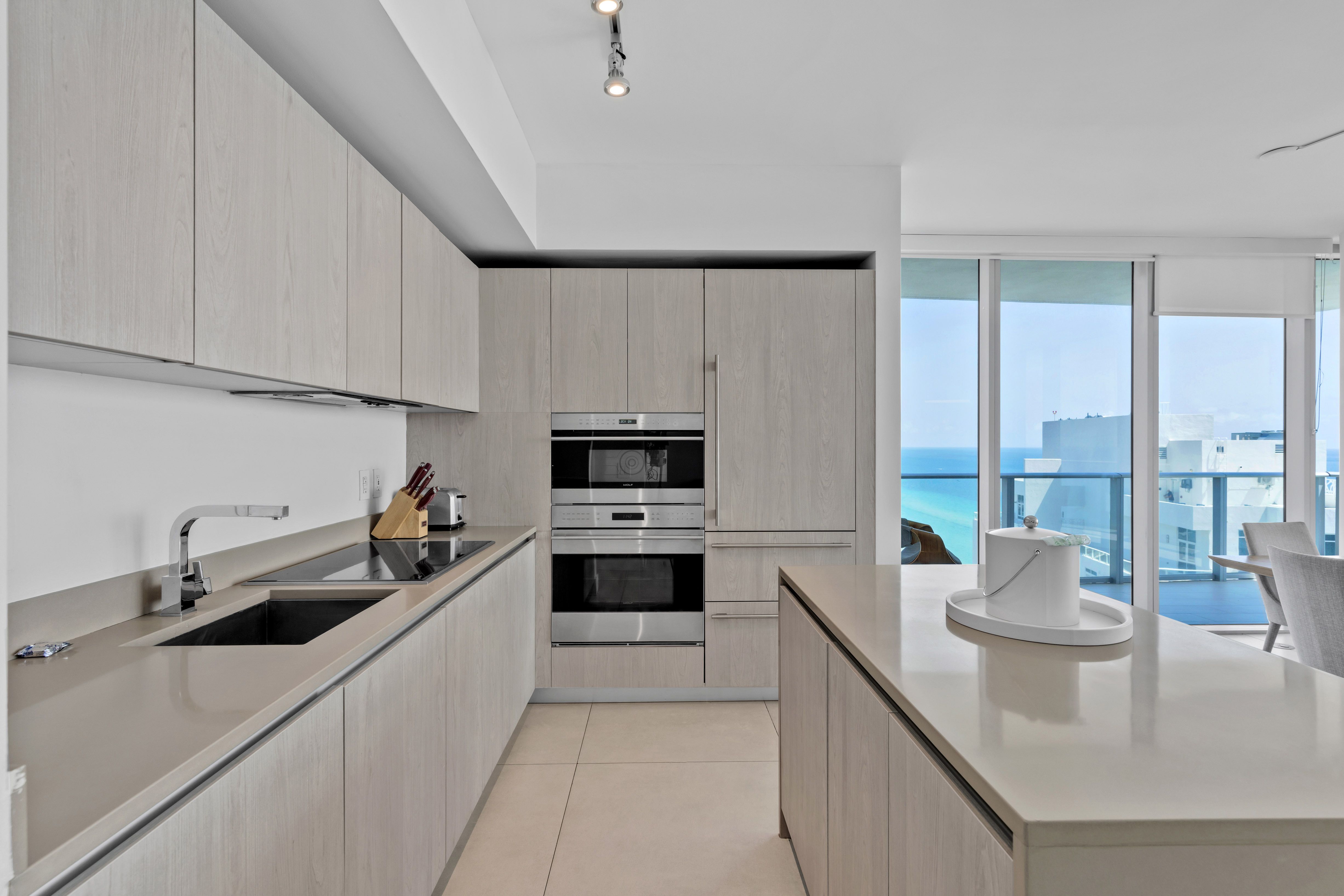 4111 S Ocean Drive Hollywood FL 33019