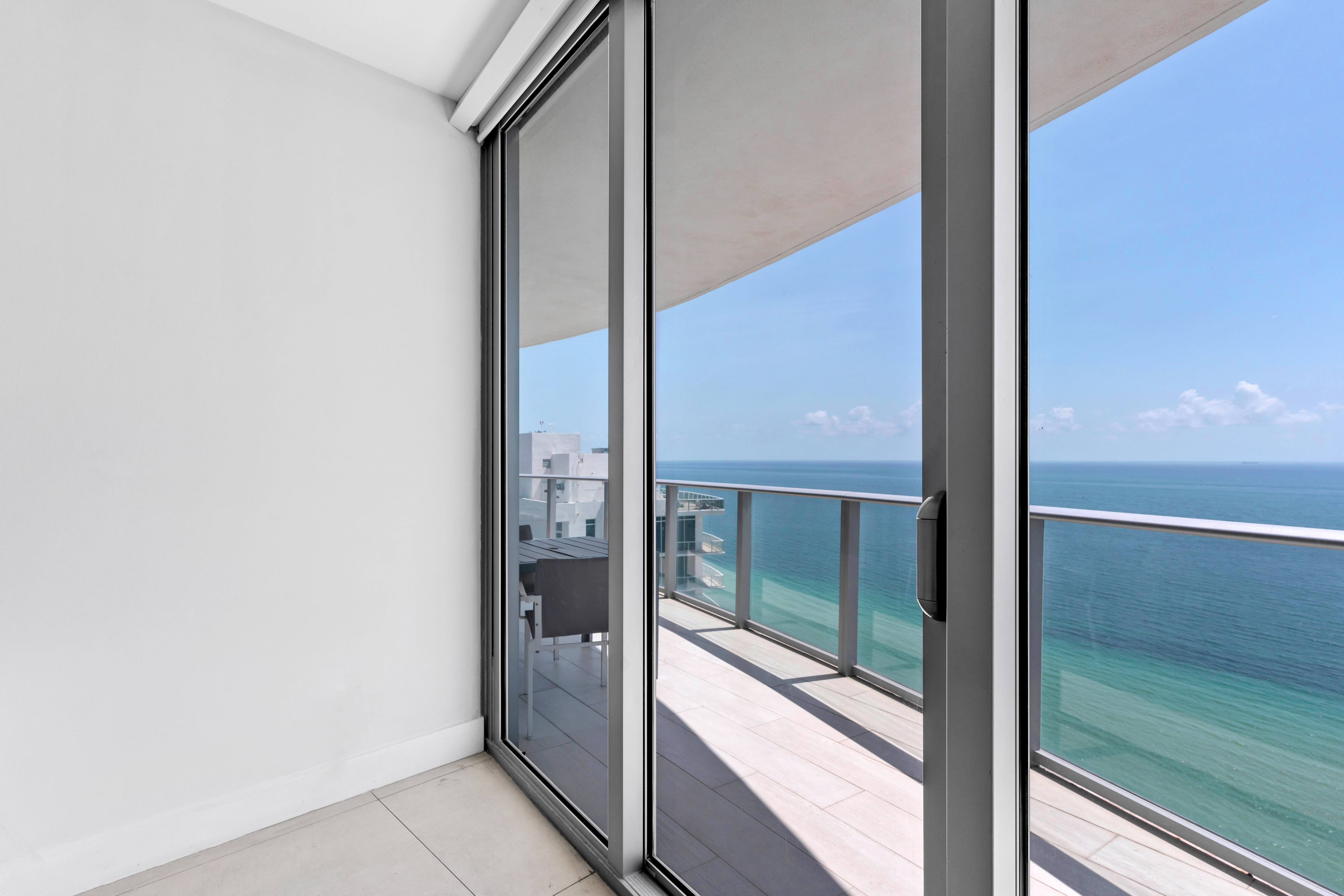 4111 S Ocean Drive Hollywood FL 33019