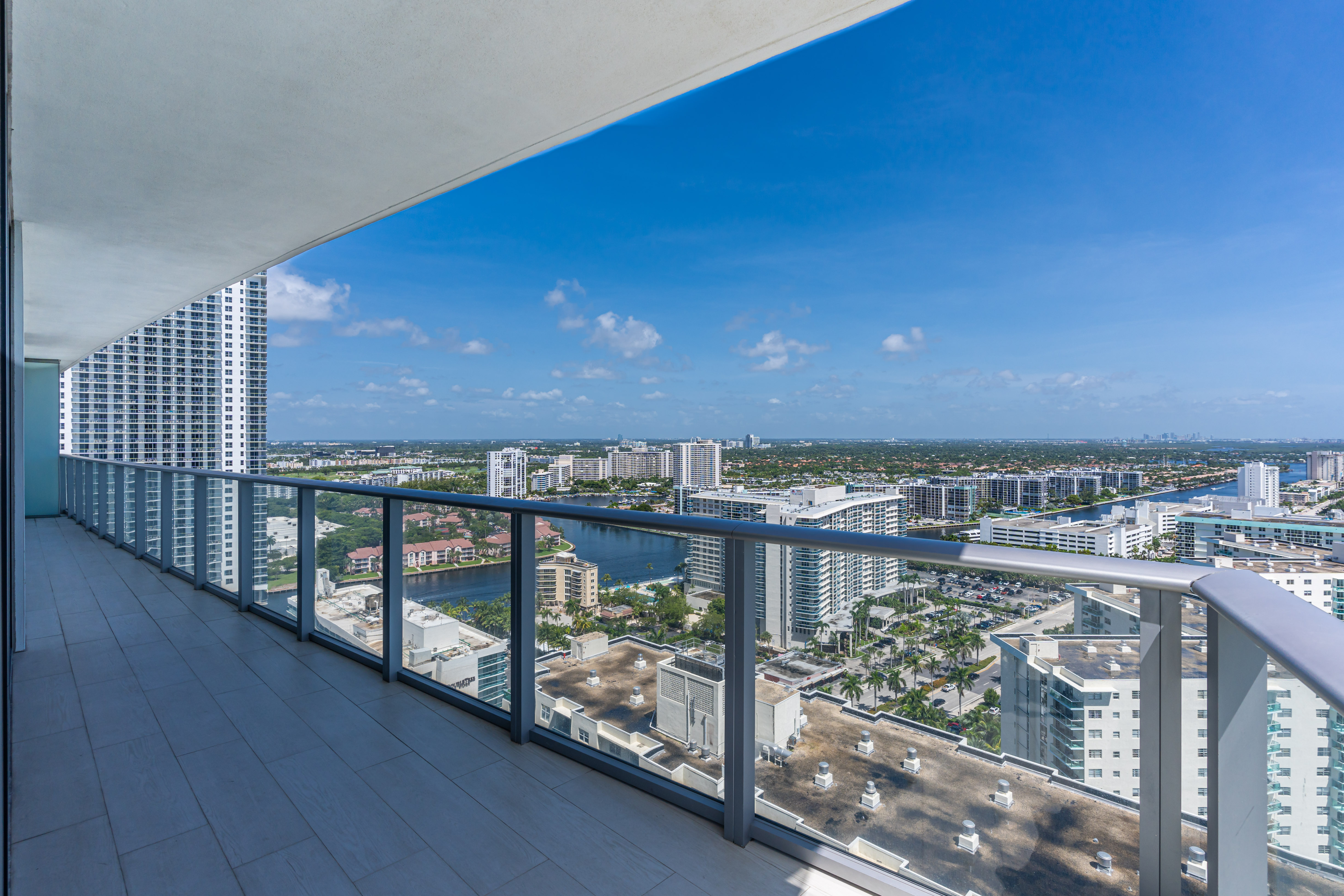 4111 S Ocean Drive Hollywood FL 33019