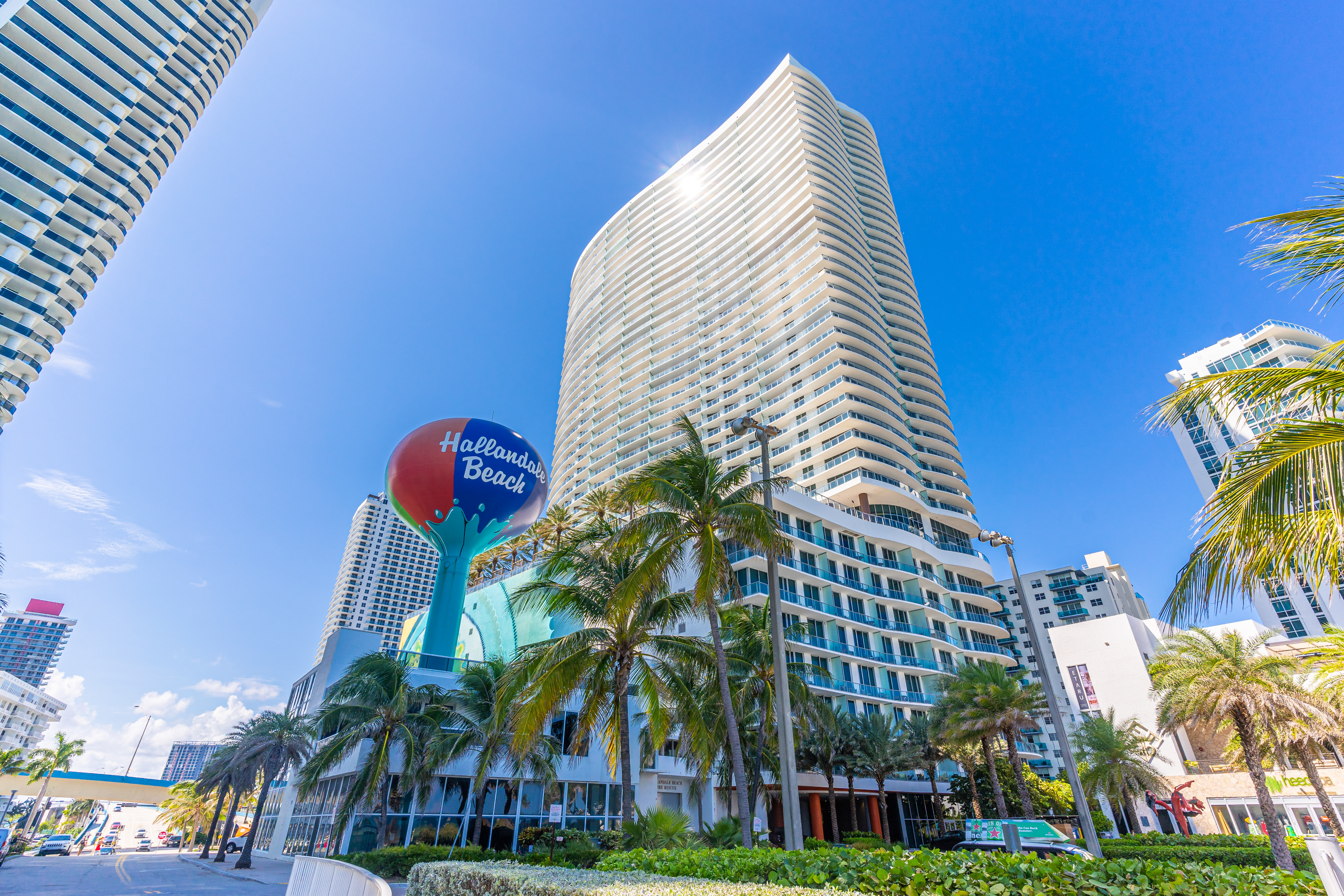 4111 S Ocean Drive Hollywood FL 33019
